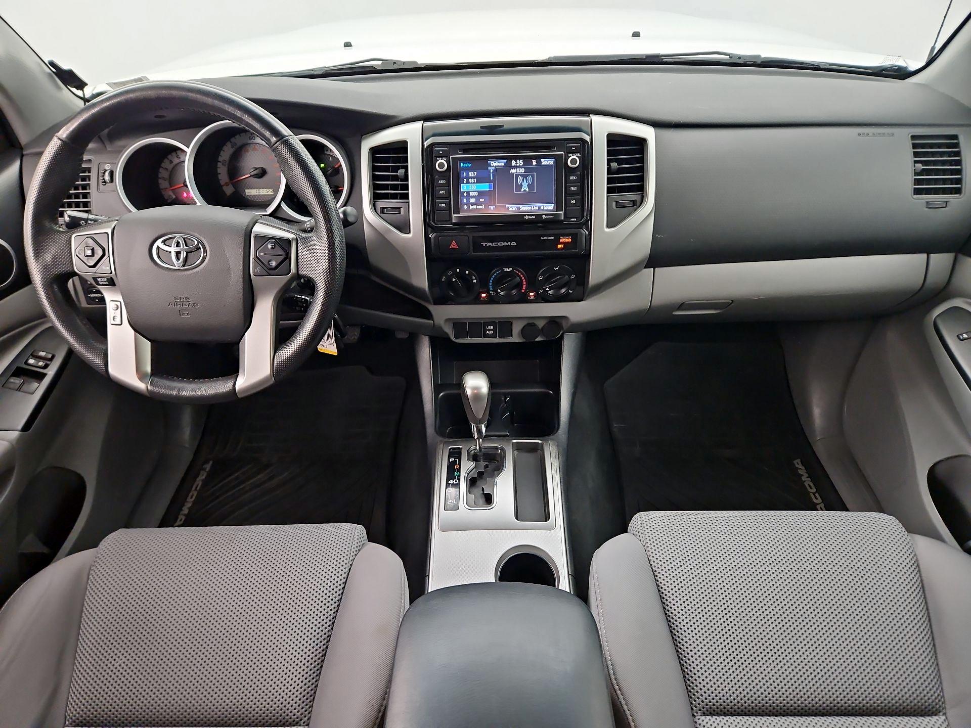 Thumbnail: 2015 Toyota Tacoma - 9