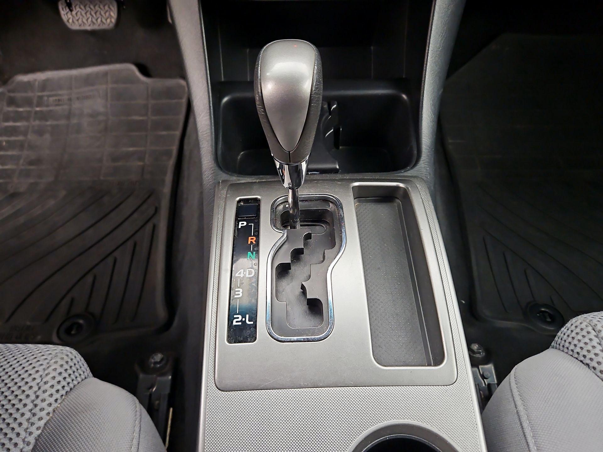 Thumbnail: 2015 Toyota Tacoma - 17