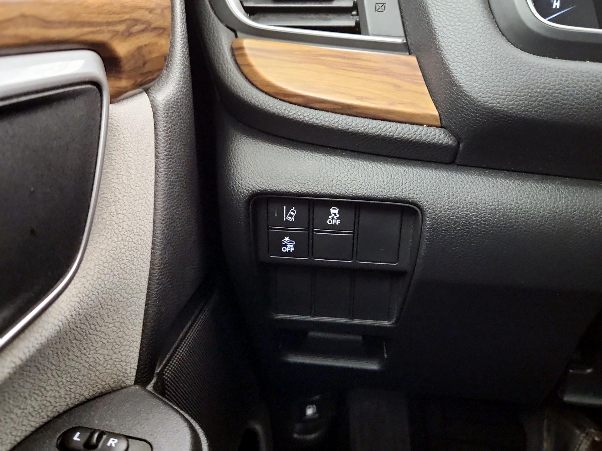 Thumbnail: 2017 Honda CR-V - 13