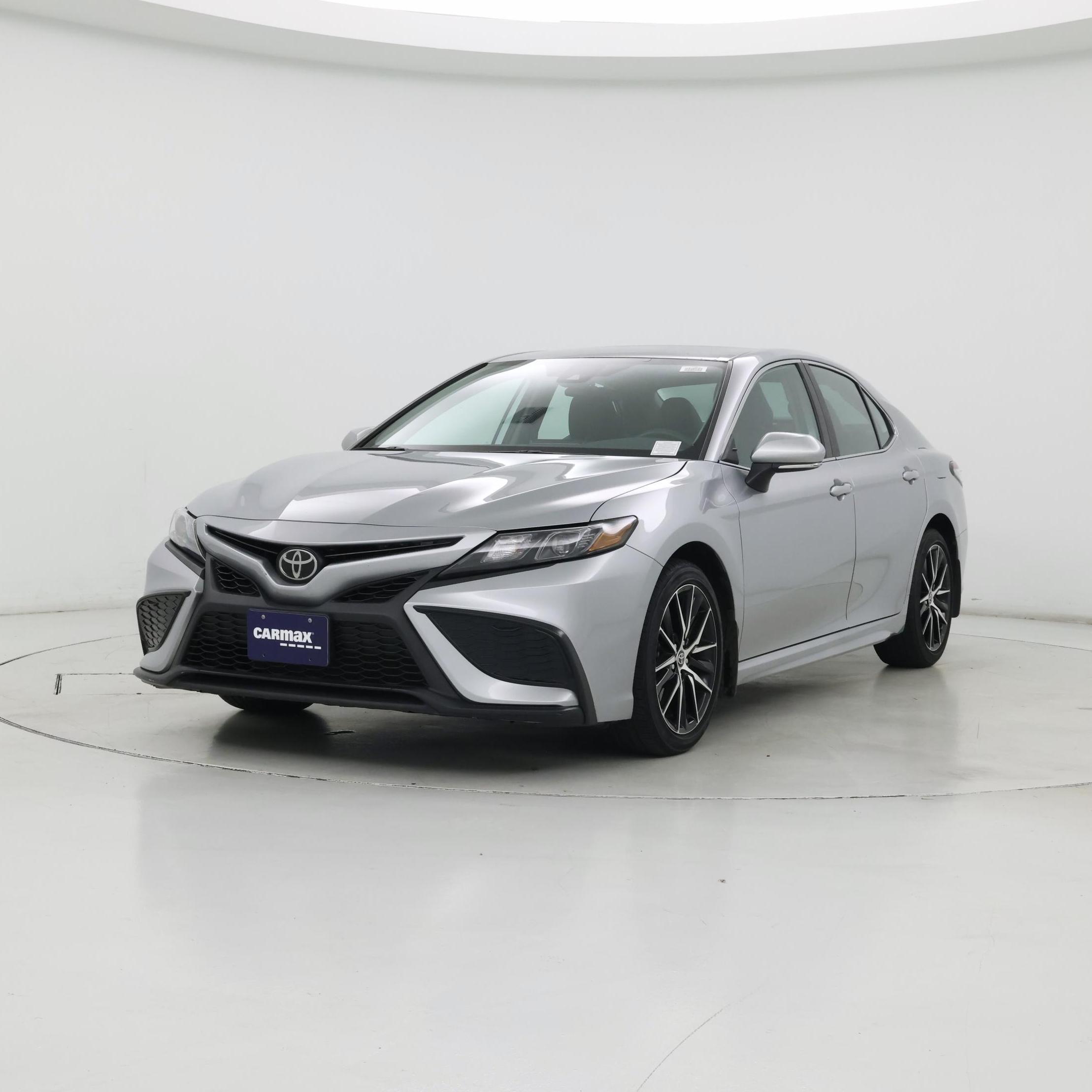 Thumbnail: 2022 Toyota Camry - 4