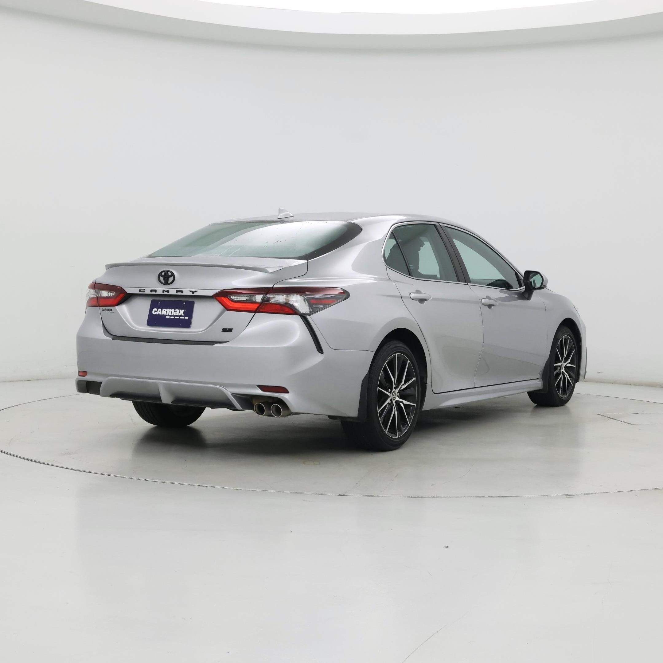 Thumbnail: 2022 Toyota Camry - 8