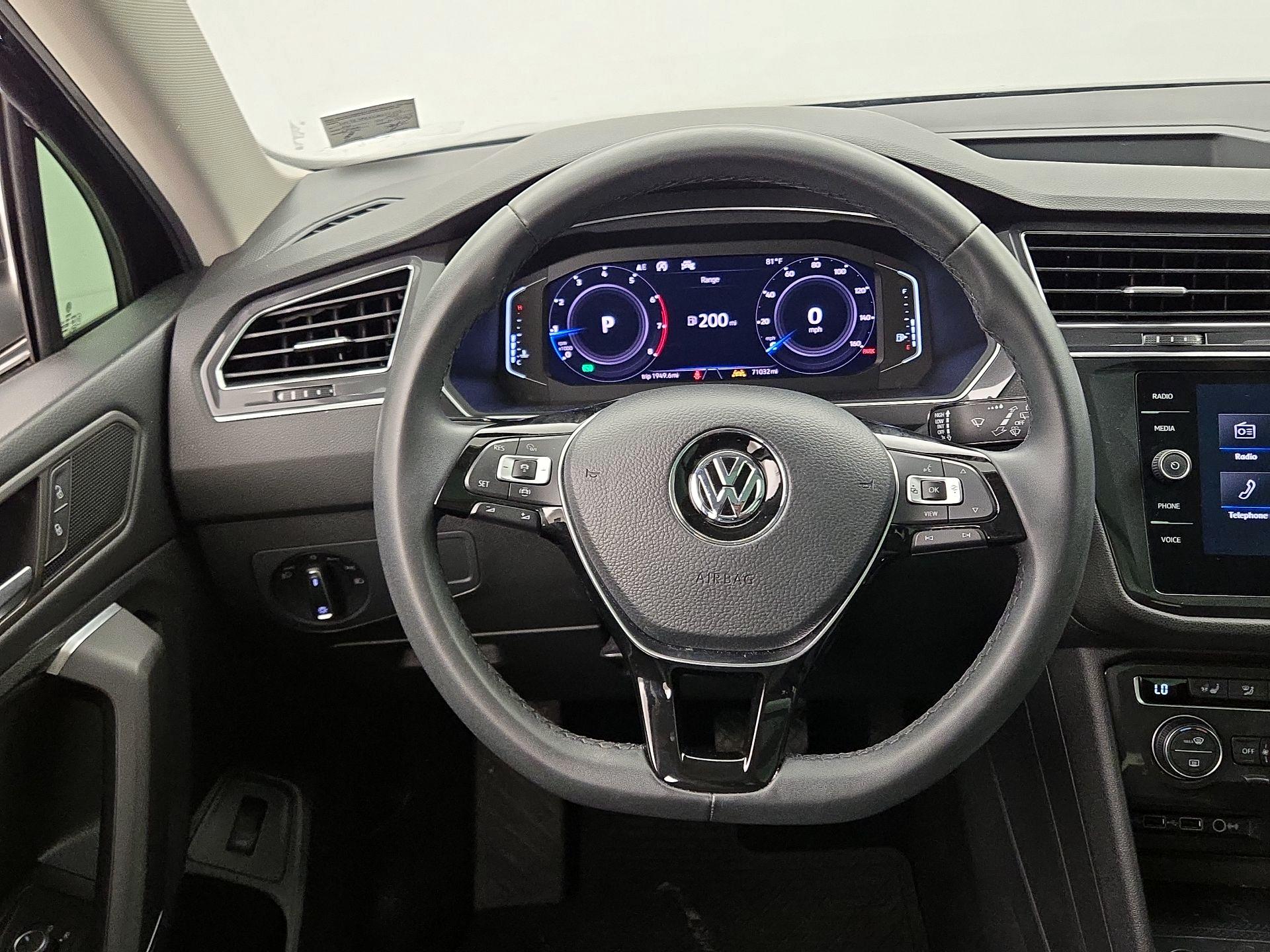 Thumbnail: 2020 Volkswagen Tiguan - 10