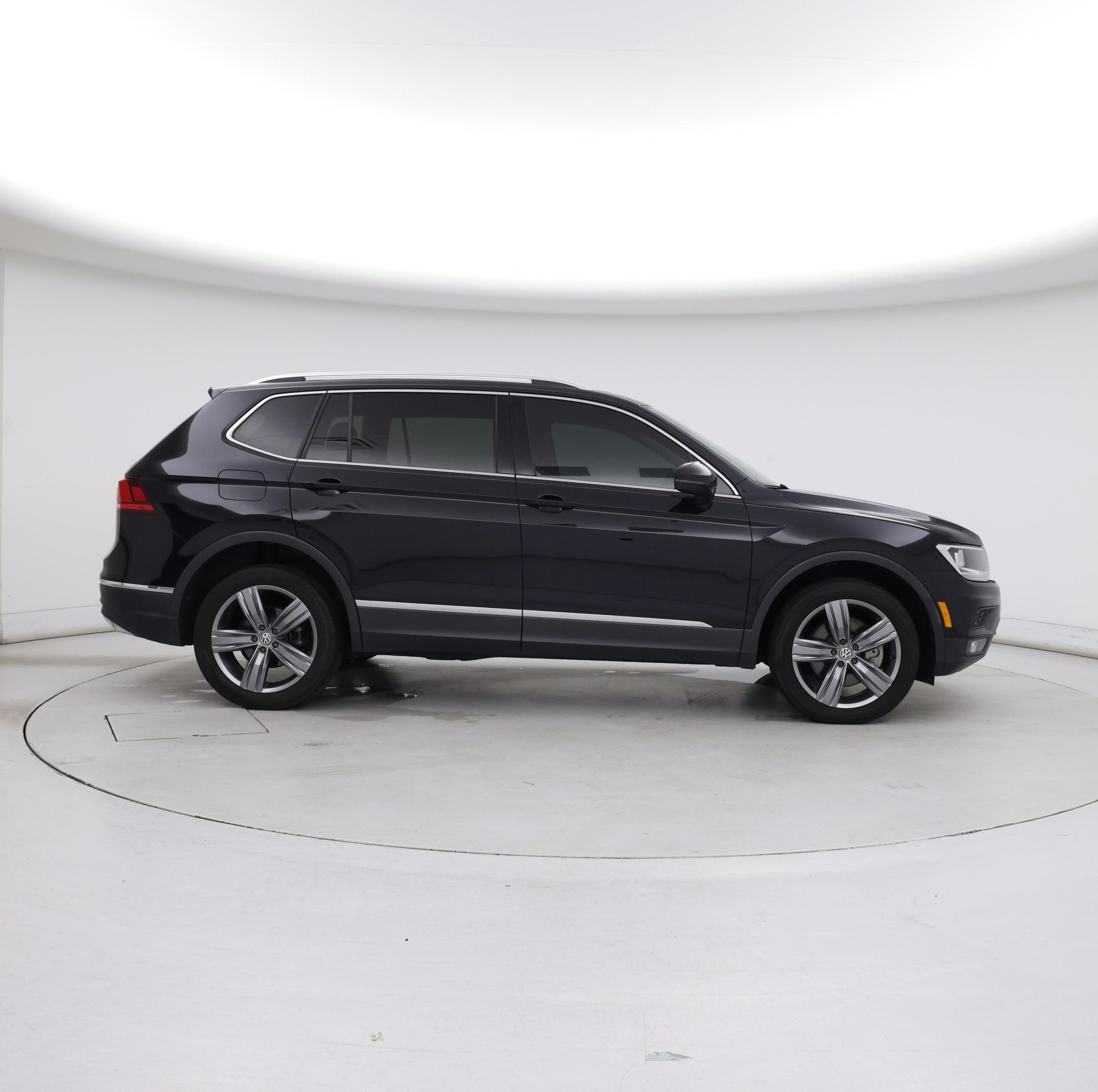 Thumbnail: 2020 Volkswagen Tiguan - 7