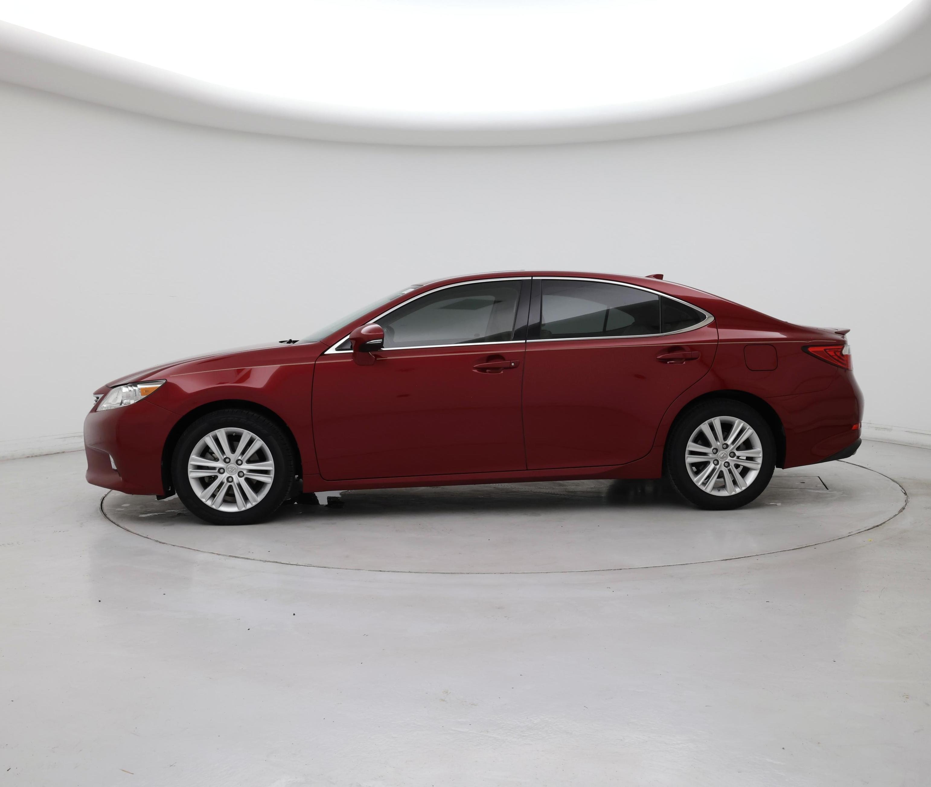 Thumbnail: 2015 Lexus ES - 3