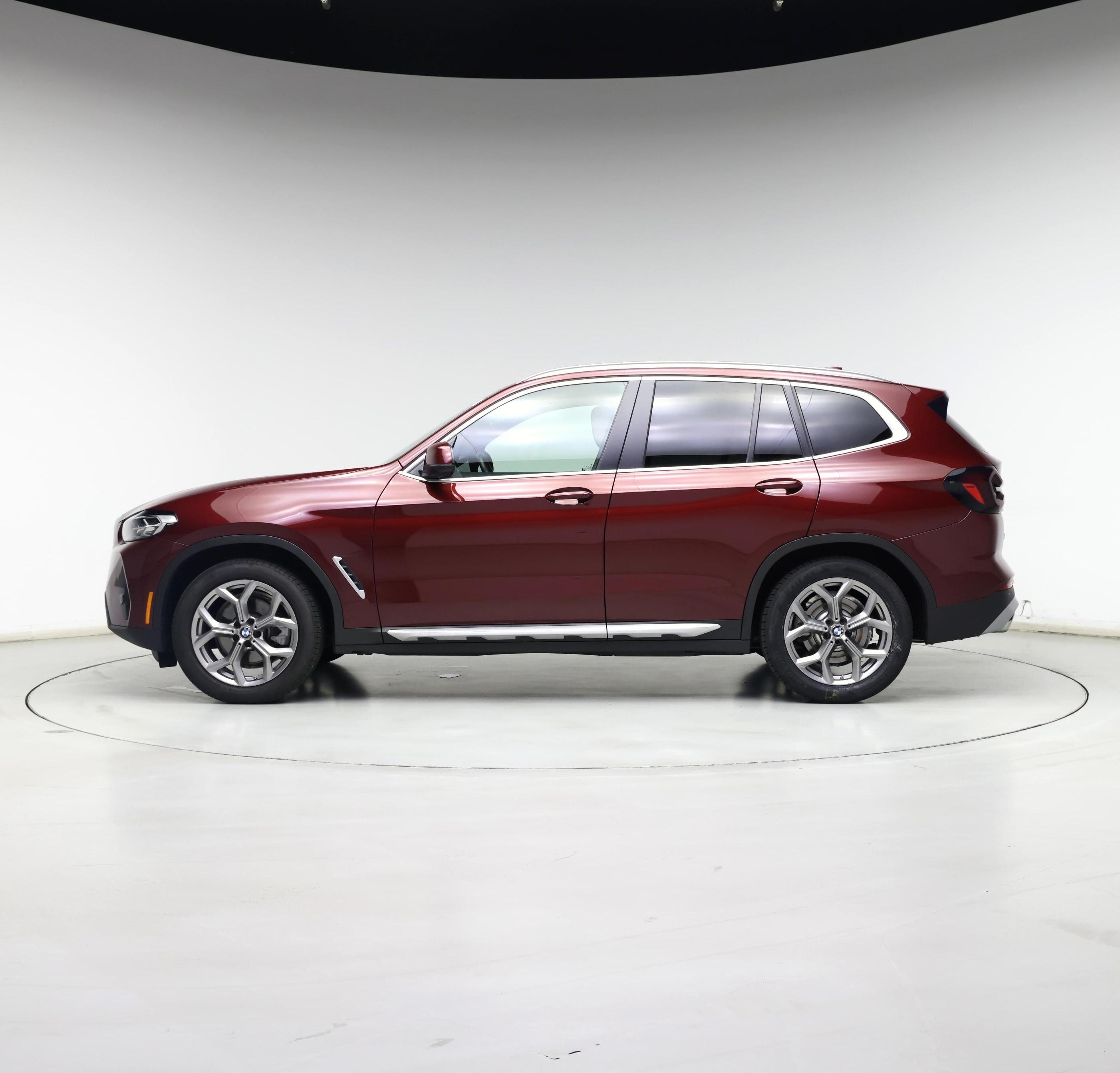 Thumbnail: 2022 BMW X3 - 3