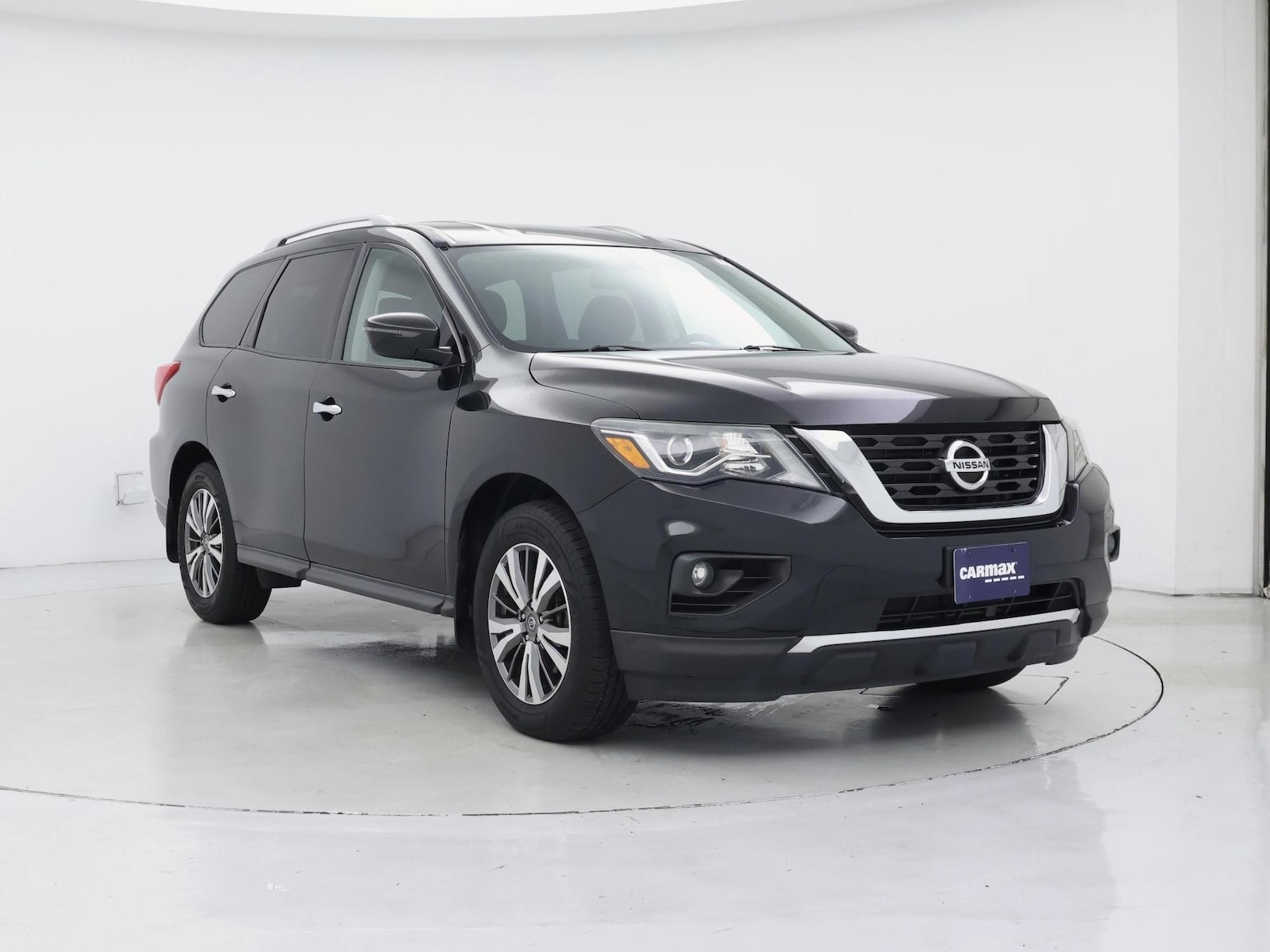 2019 Nissan Pathfinder SV - Photo 2