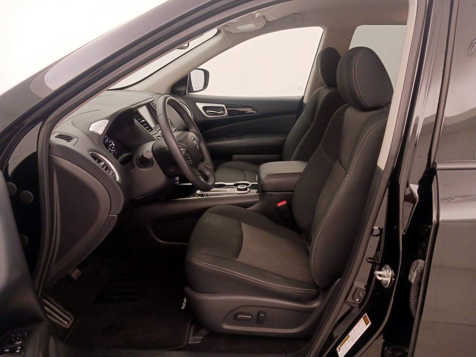 2019 Nissan Pathfinder SV - Photo 12