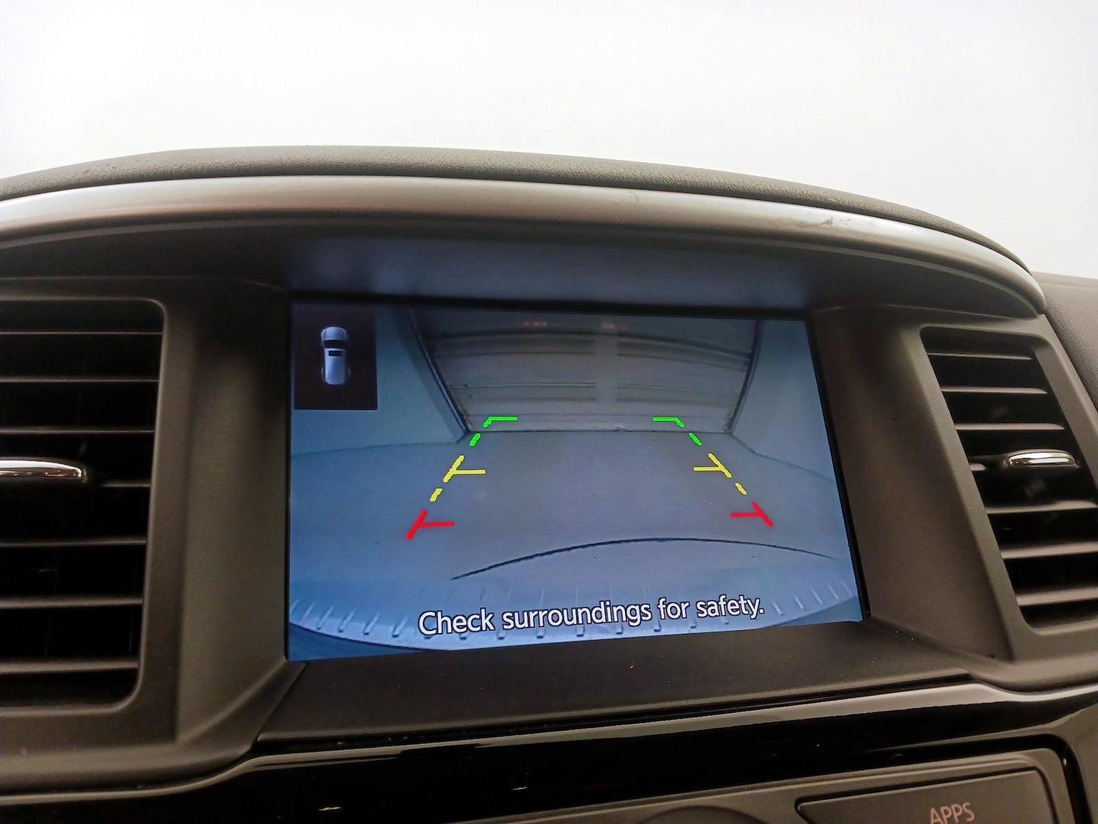 2019 Nissan Pathfinder SV - Photo 15