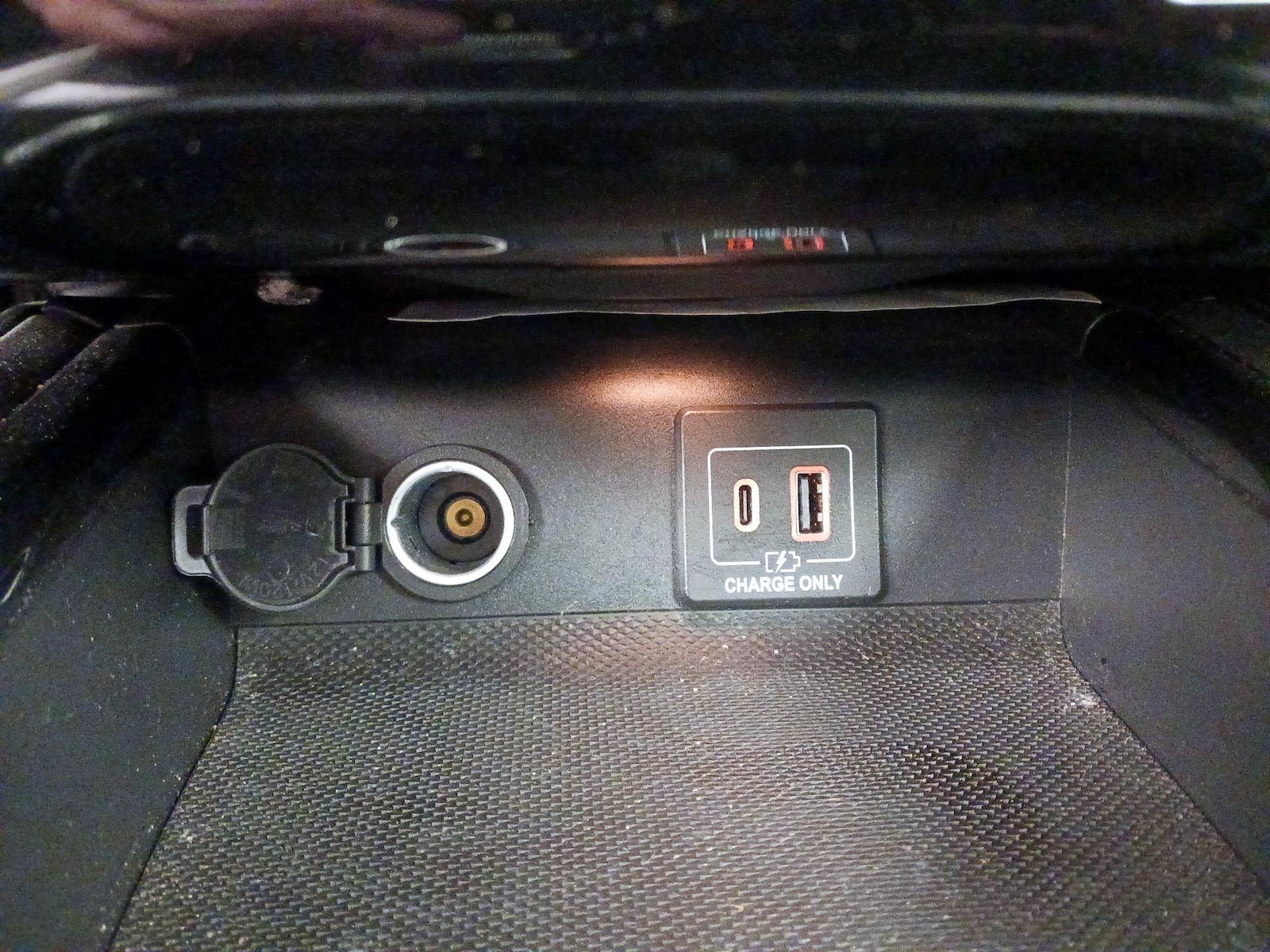 2019 Nissan Pathfinder SV - Photo 19