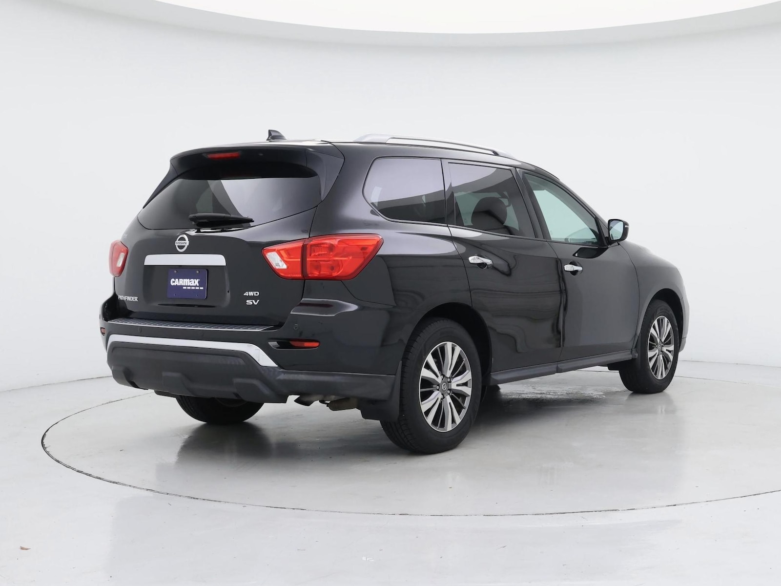 2019 Nissan Pathfinder SV - Photo 9