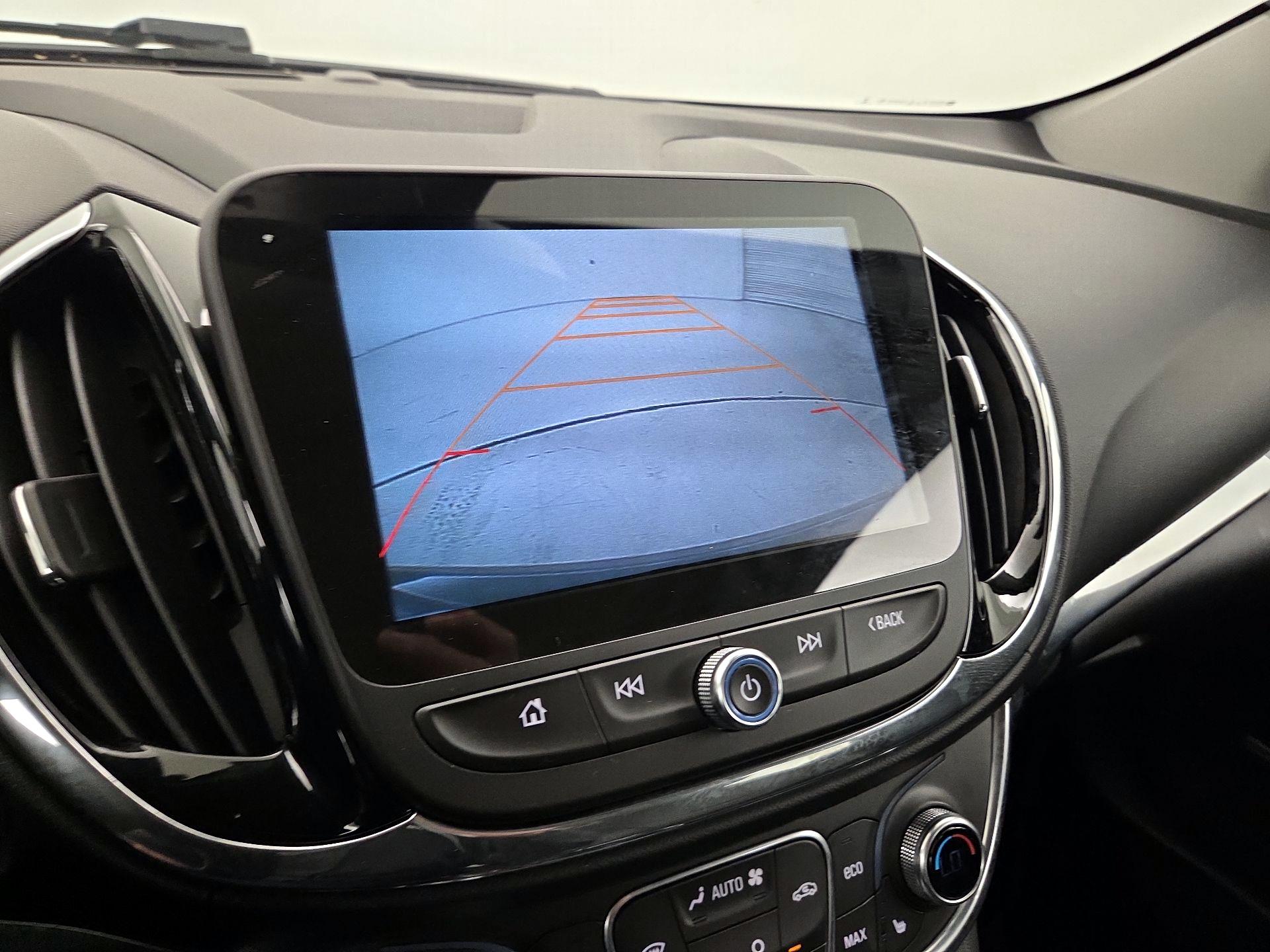 Thumbnail: 2017 Chevrolet Volt - 14