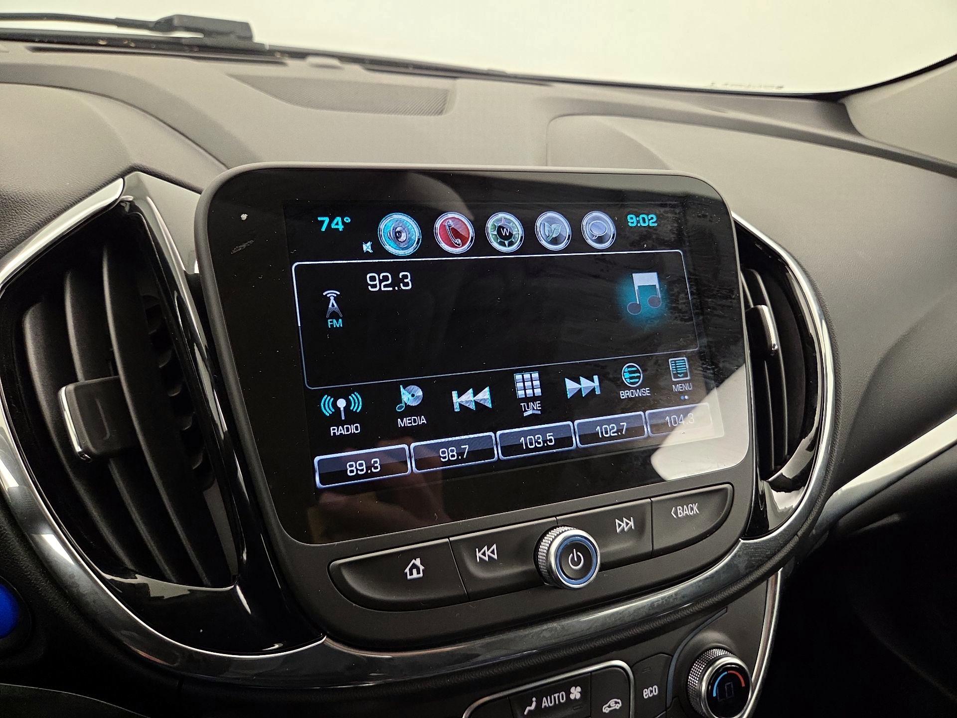 Thumbnail: 2017 Chevrolet Volt - 15