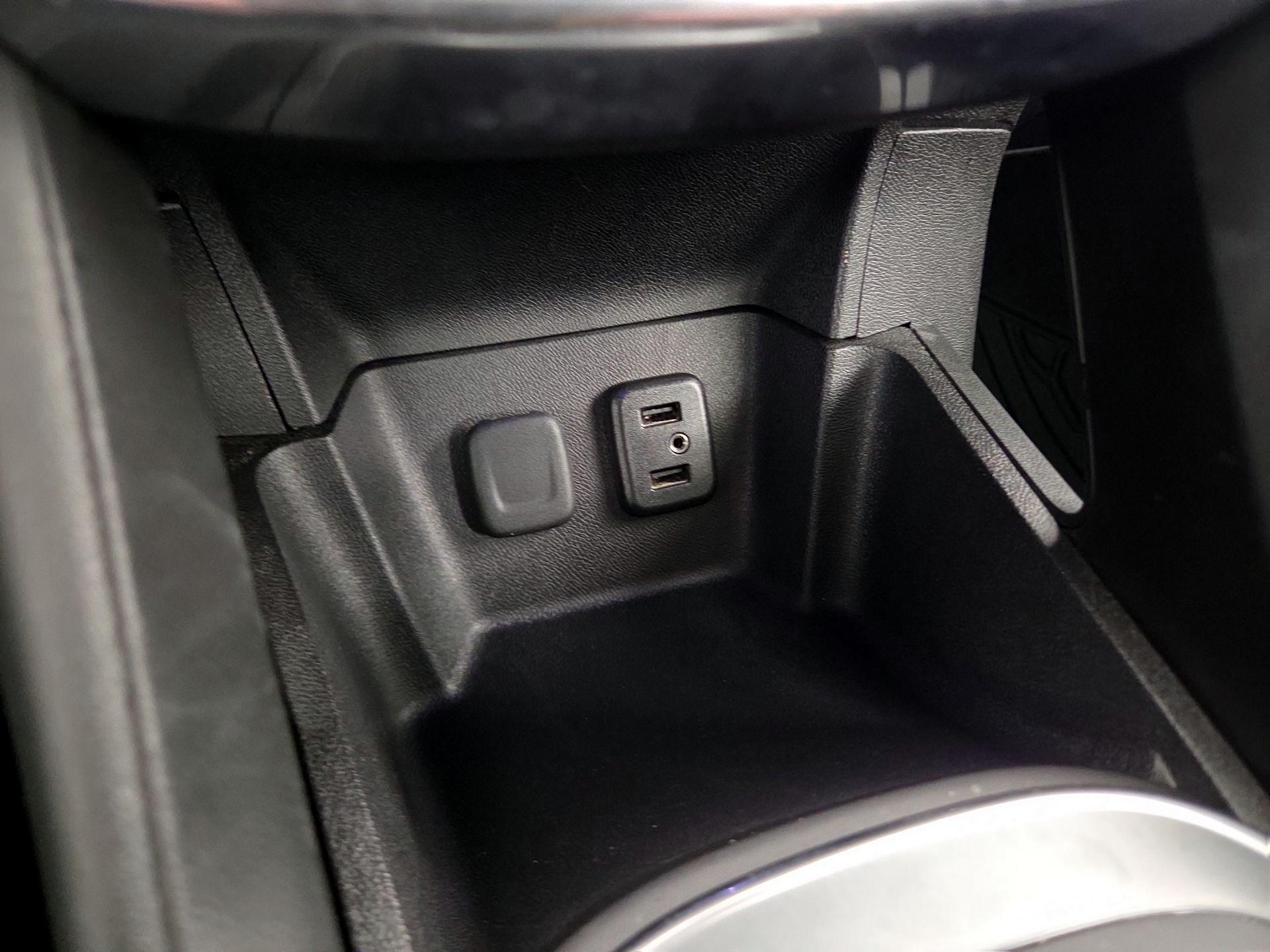 Thumbnail: 2017 Chevrolet Volt - 18