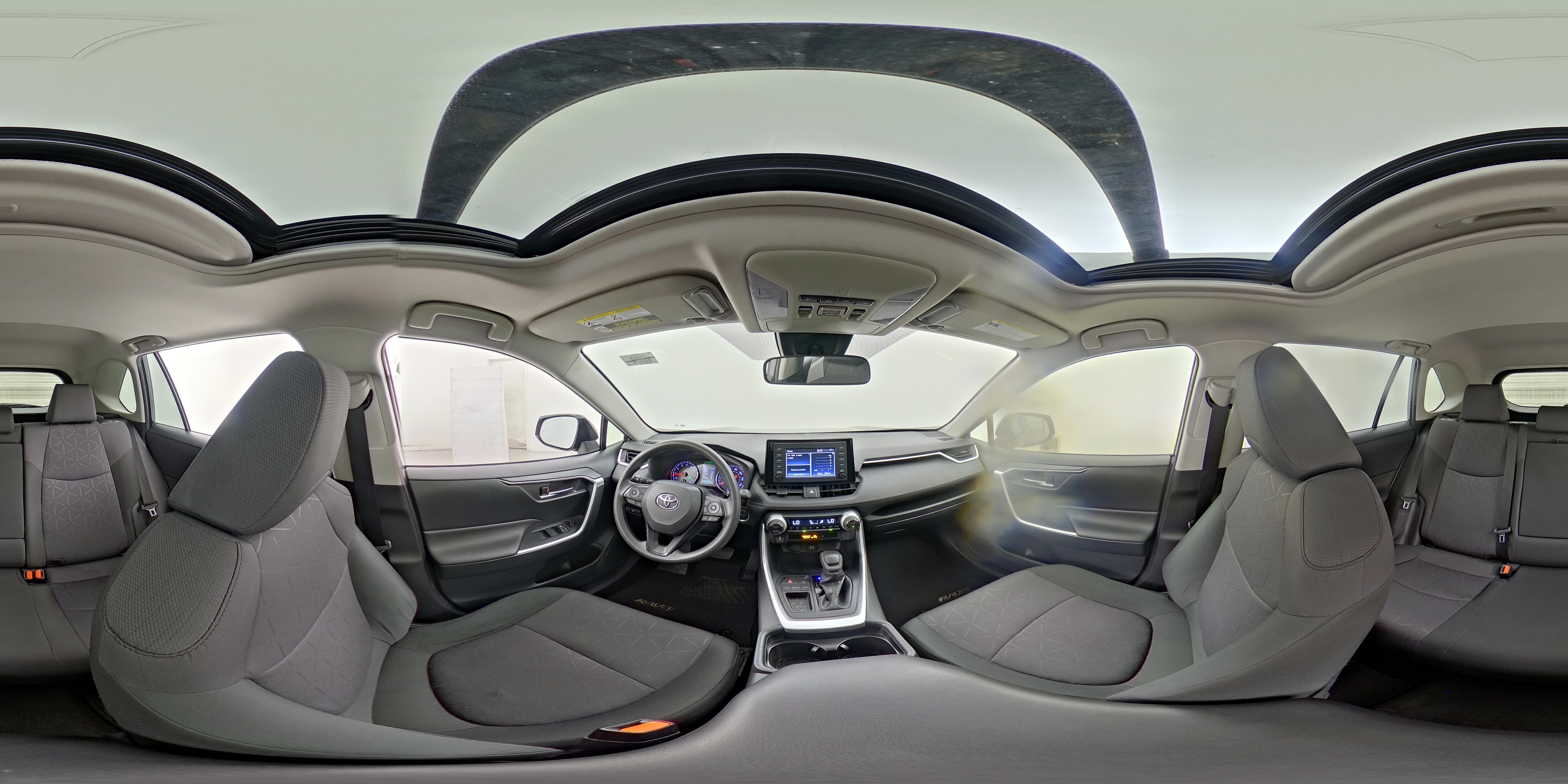 2019 Toyota RAV4 XLE - Photo 25
