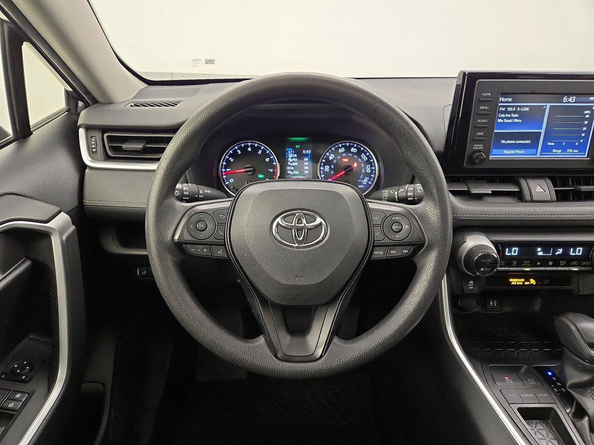 Thumbnail: 2019 Toyota RAV4 - 10