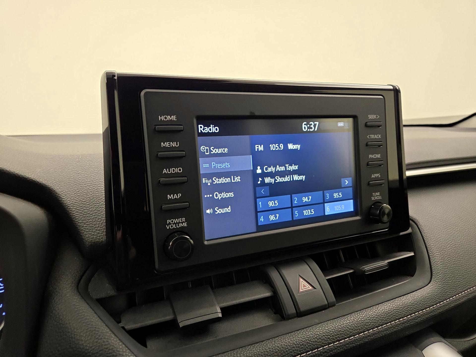 Thumbnail: 2019 Toyota RAV4 - 15