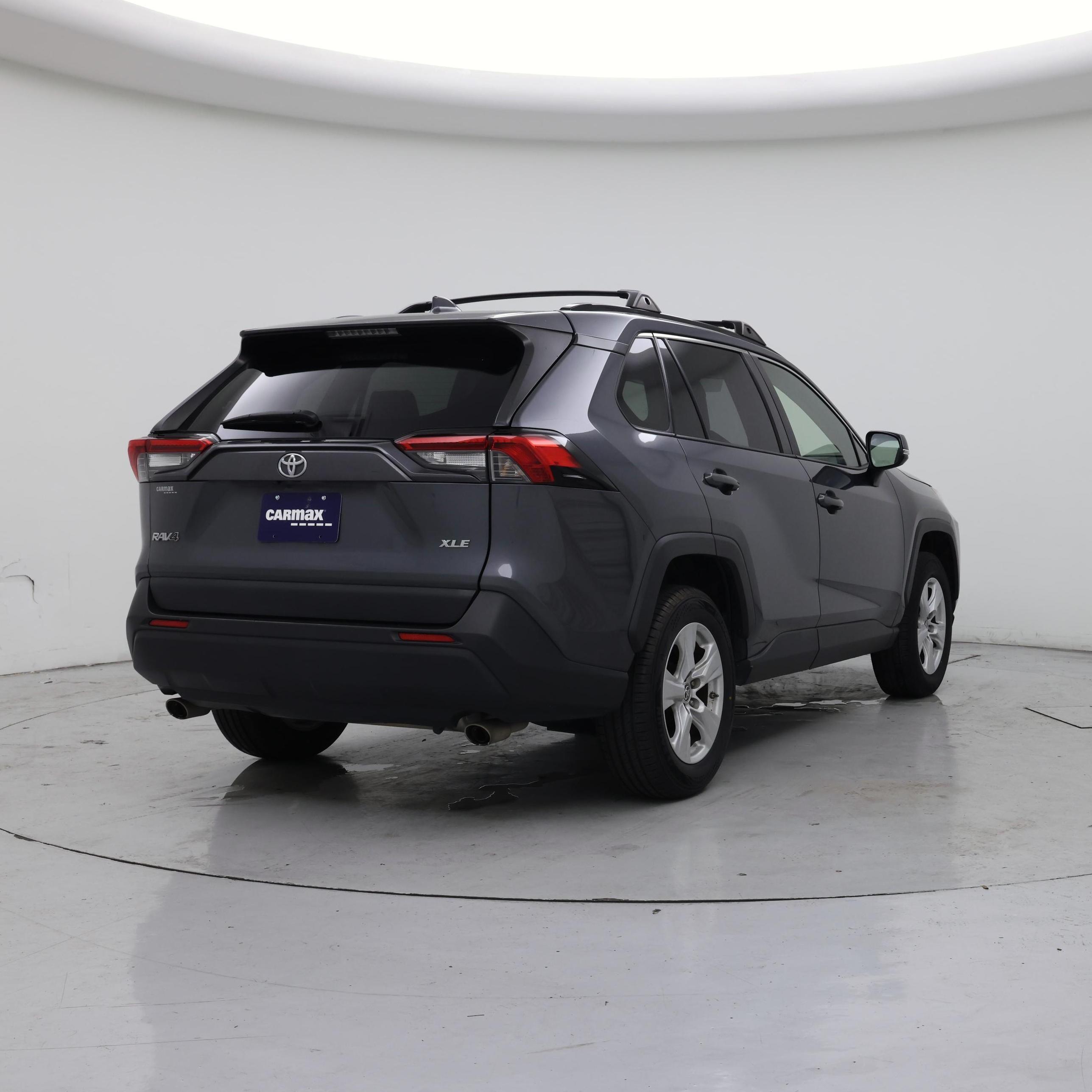 Thumbnail: 2019 Toyota RAV4 - 8