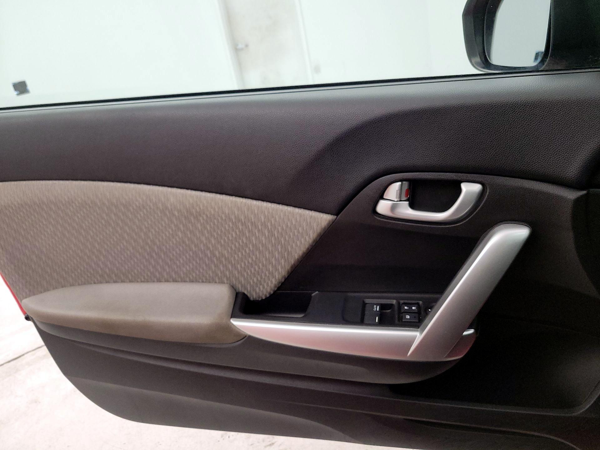 Thumbnail: 2015 Honda Civic - 12