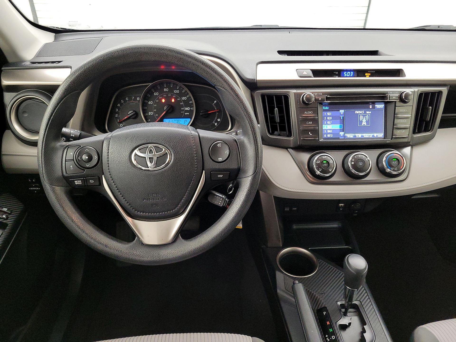 Thumbnail: 2014 Toyota RAV4 - 10