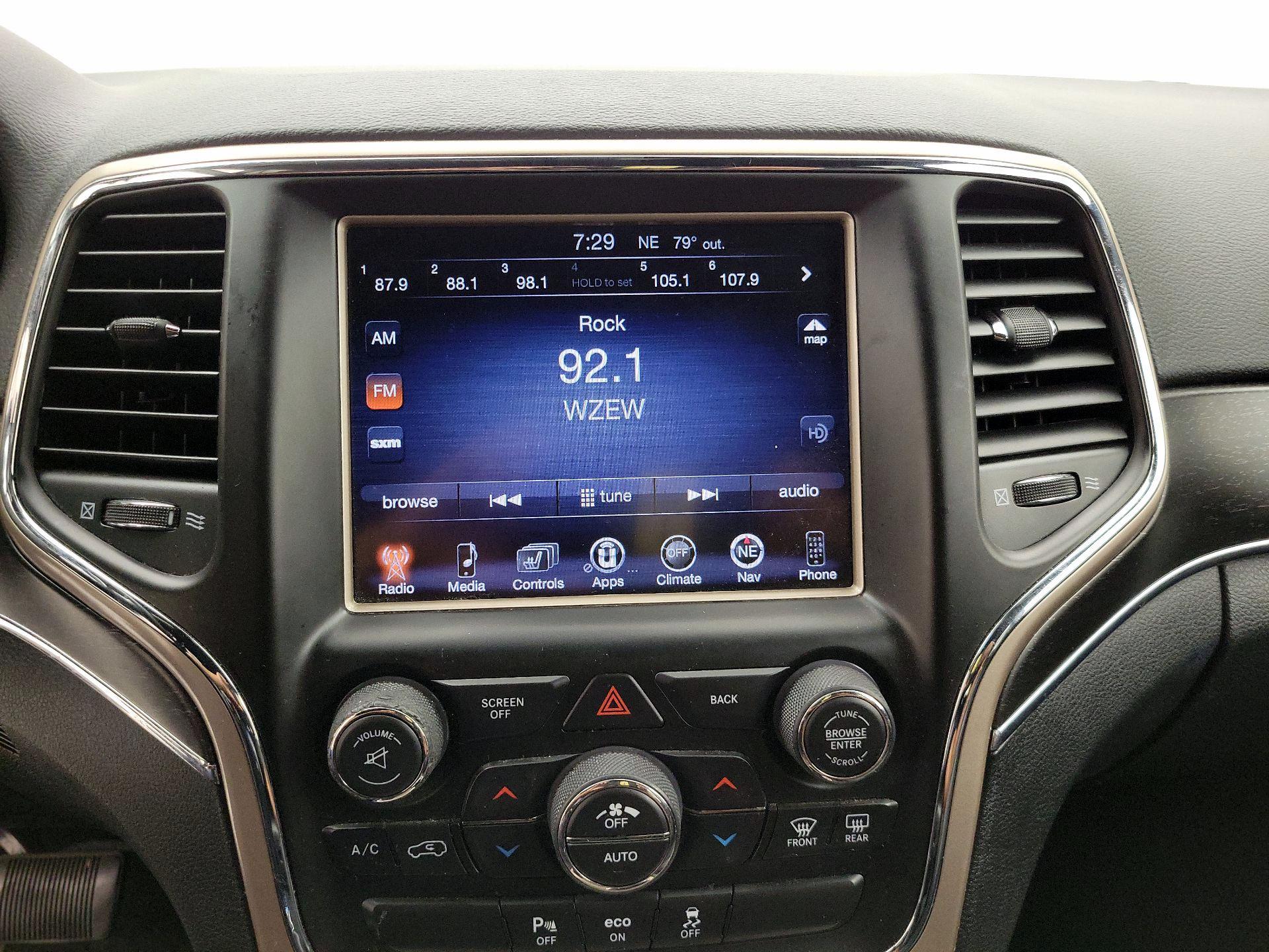 Thumbnail: 2015 Jeep Grand Cherokee - 15