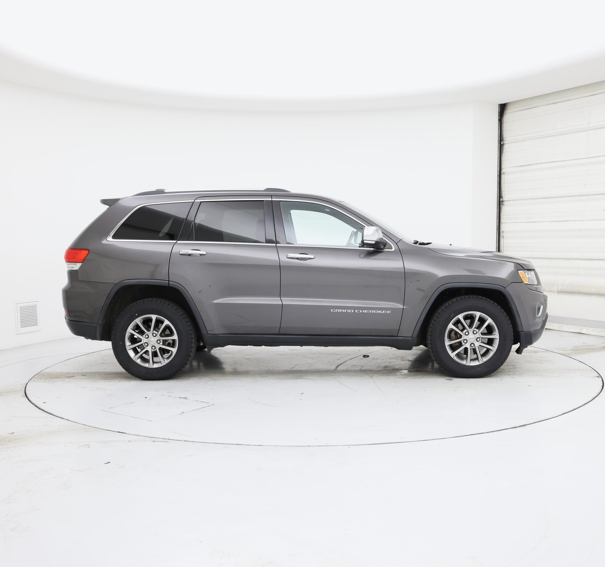 Thumbnail: 2015 Jeep Grand Cherokee - 7