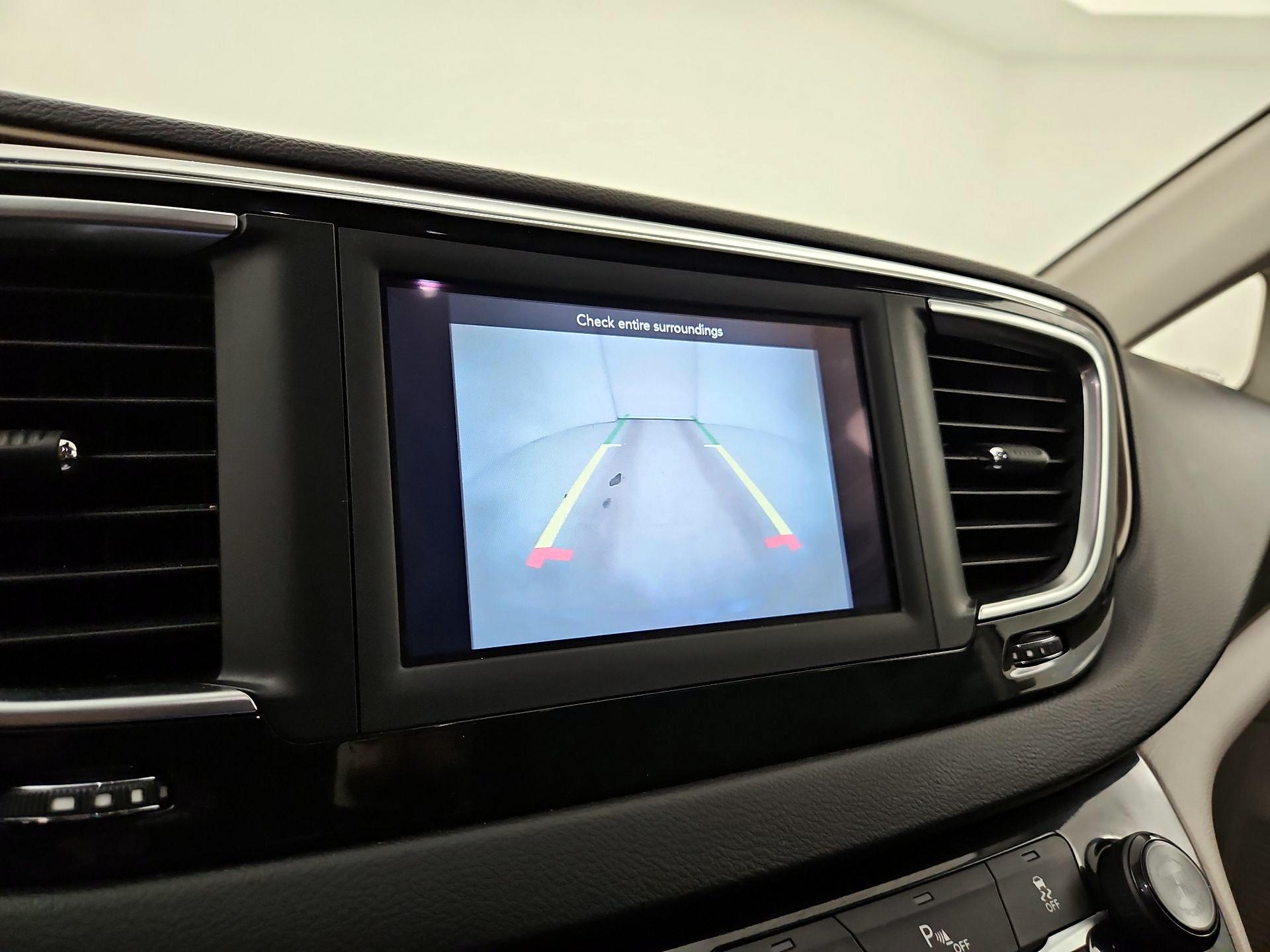 Thumbnail: 2019 Chrysler Pacifica - 14