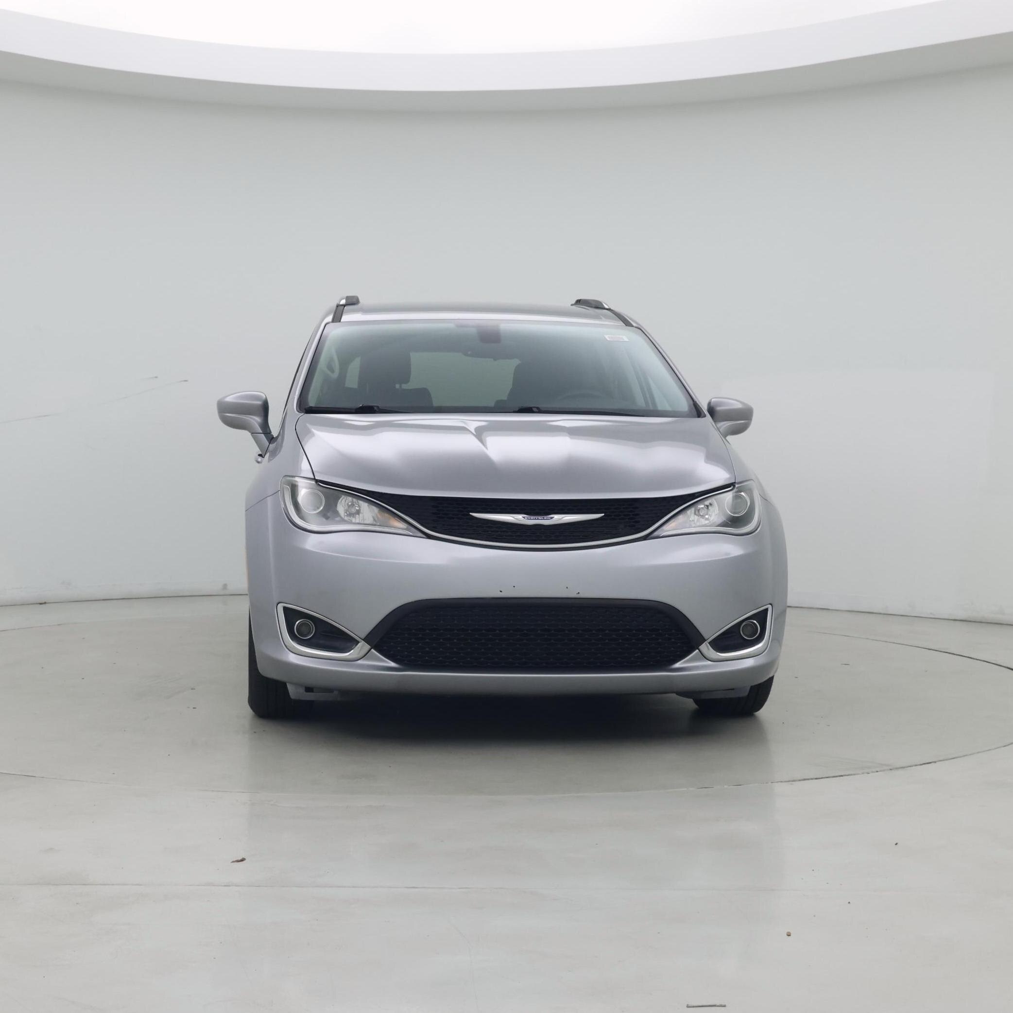 Thumbnail: 2019 Chrysler Pacifica - 5