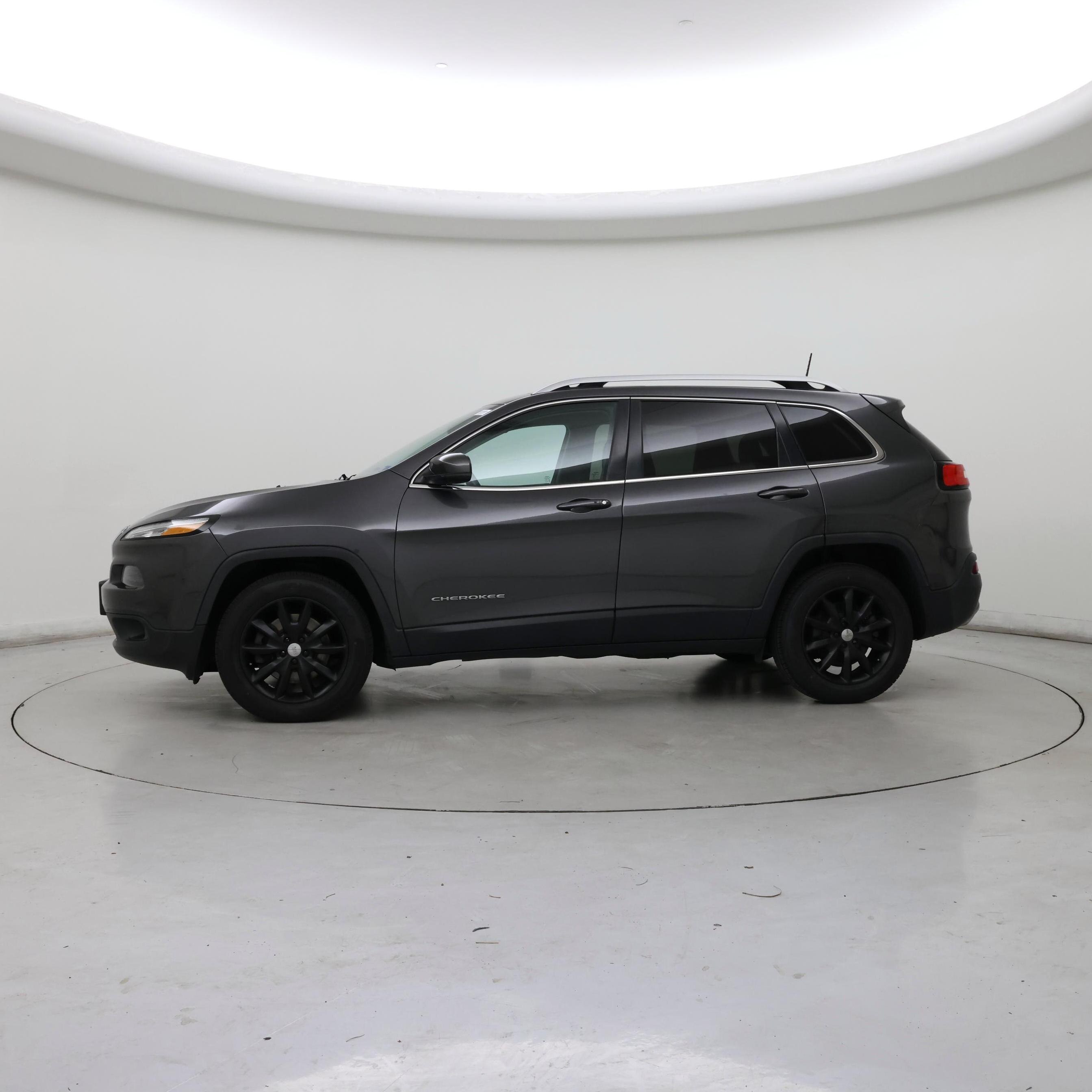 Thumbnail: 2016 Jeep Cherokee - 3