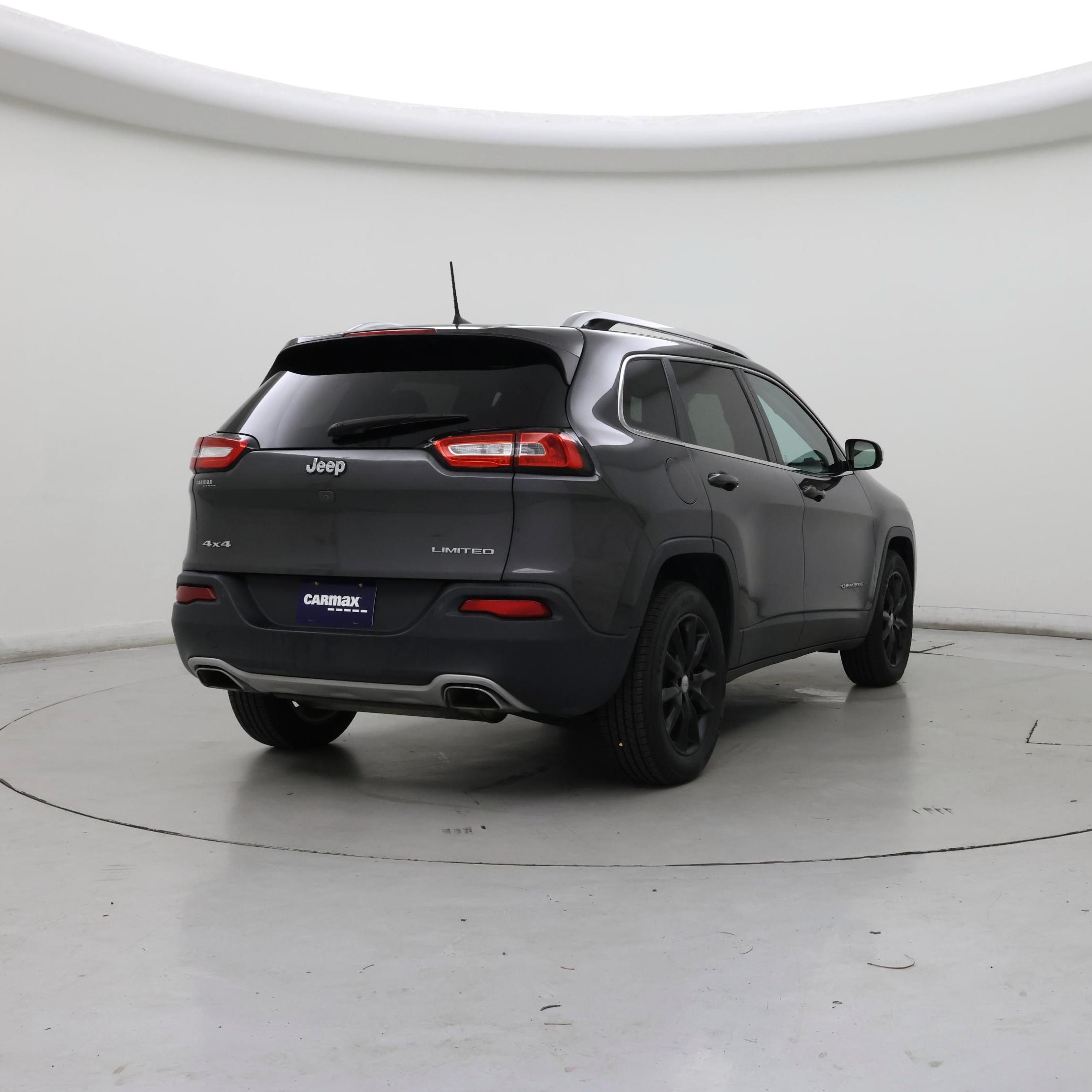 Thumbnail: 2016 Jeep Cherokee - 8