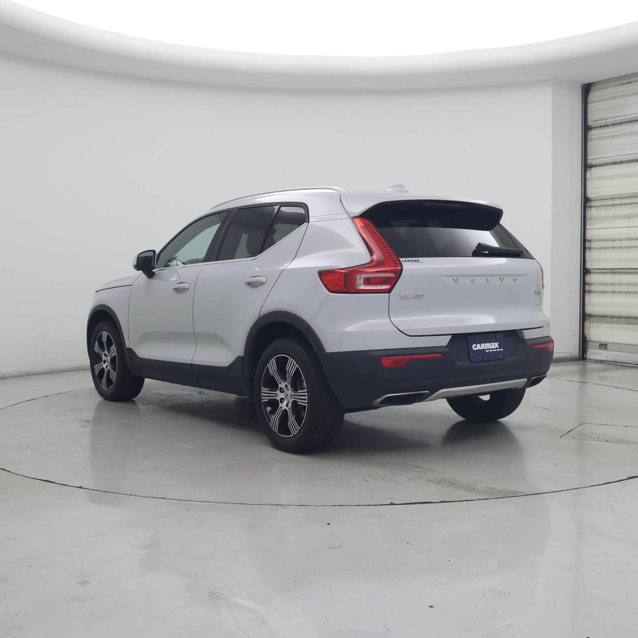 Thumbnail: 2020 Volvo XC40 - 2