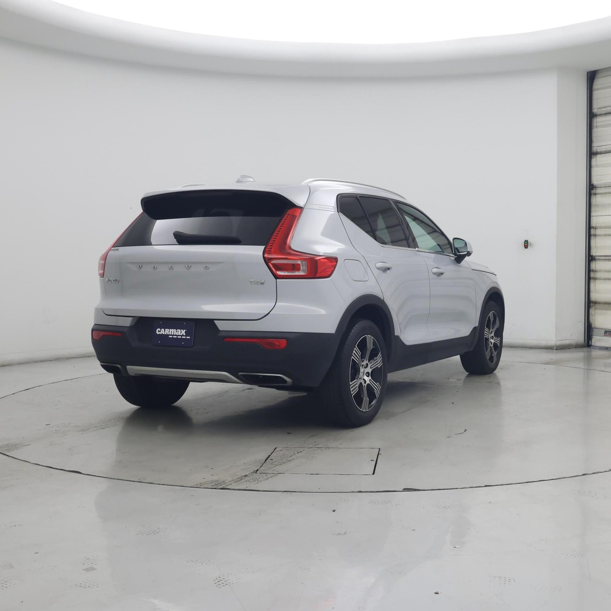 Thumbnail: 2020 Volvo XC40 - 8