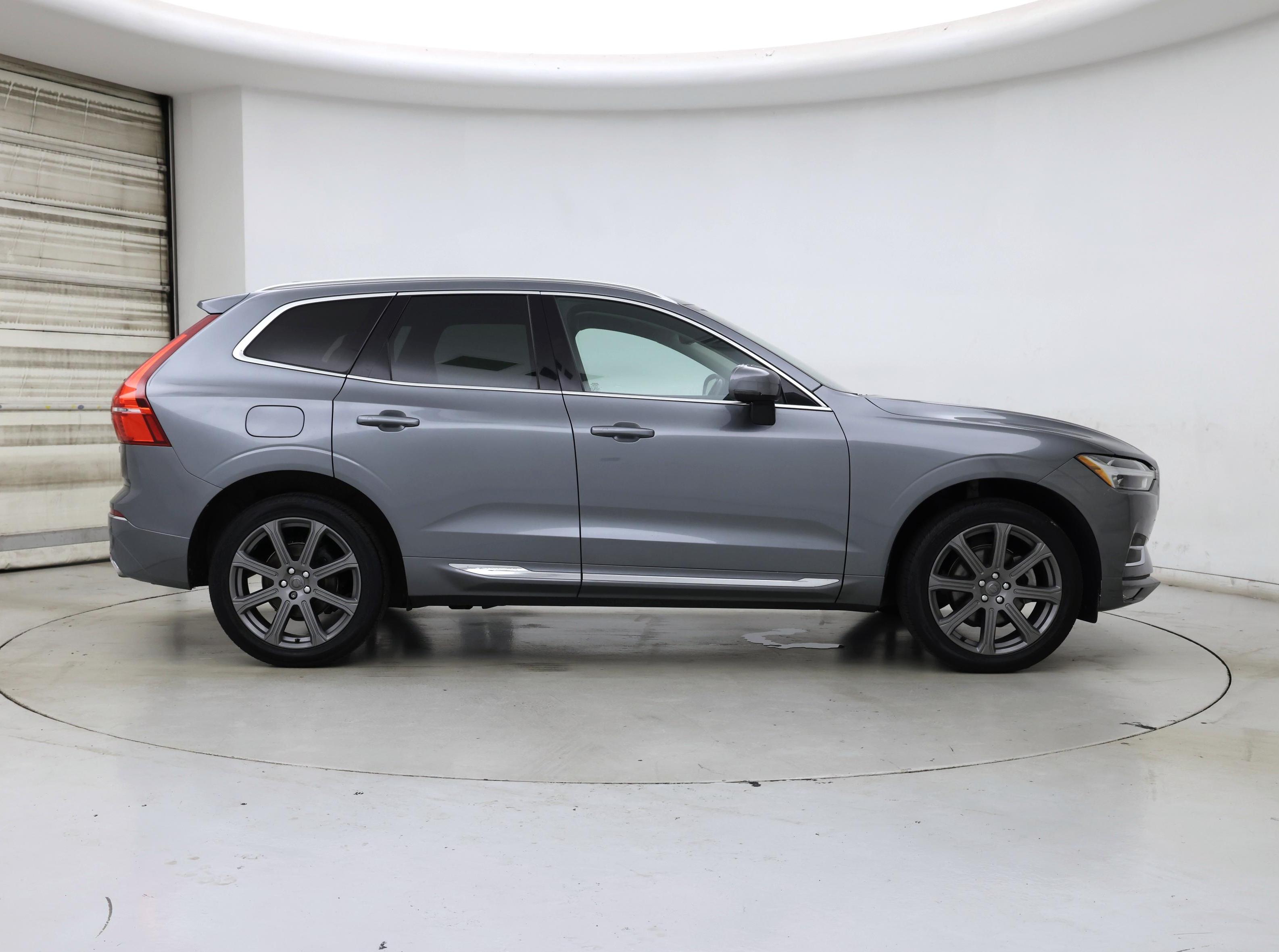 Thumbnail: 2020 Volvo XC60 - 7