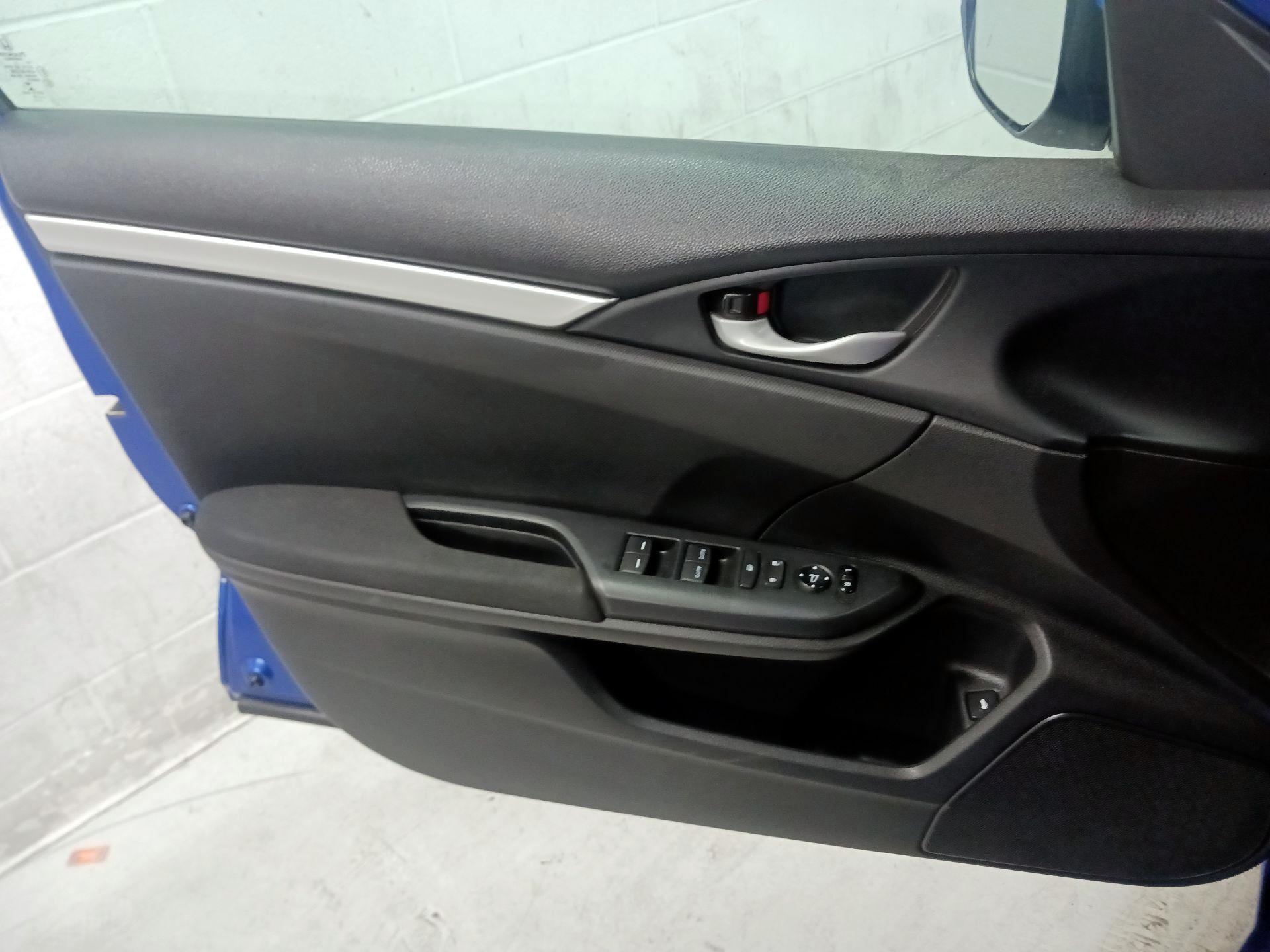 Thumbnail: 2020 Honda Civic - 12