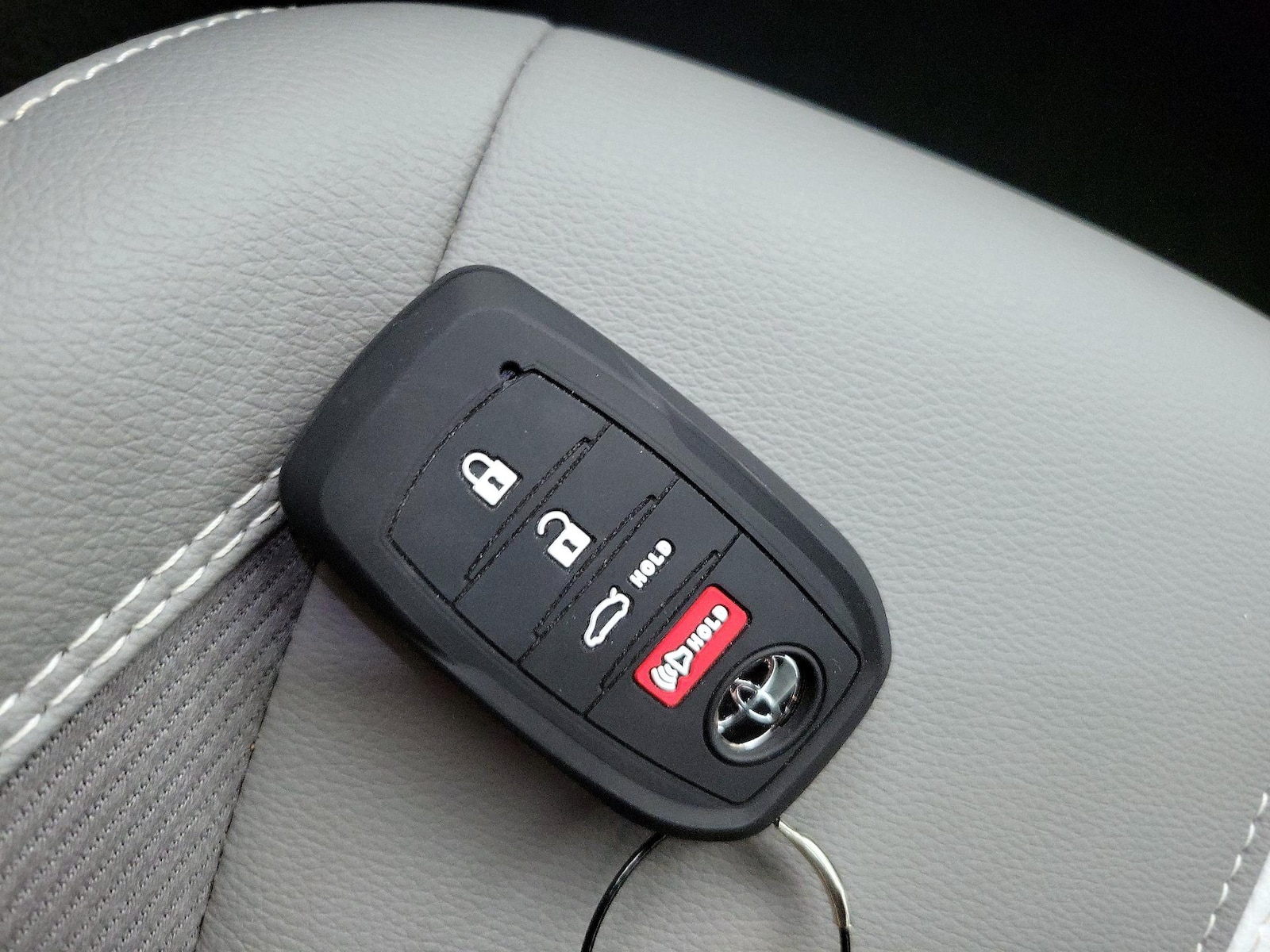 2025 Toyota Camry SE - Photo 23