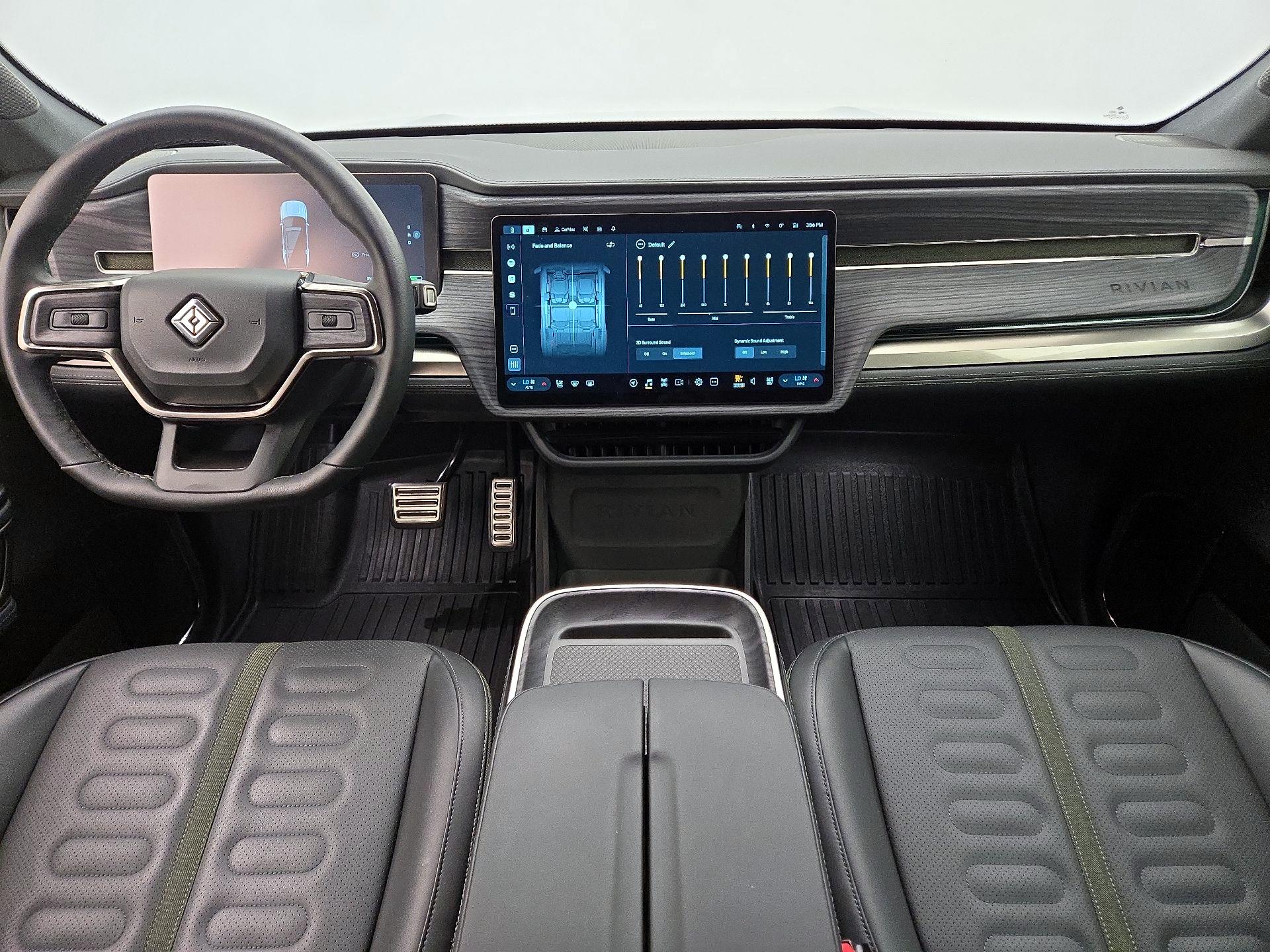 Thumbnail: 2024 Rivian R1S - 9