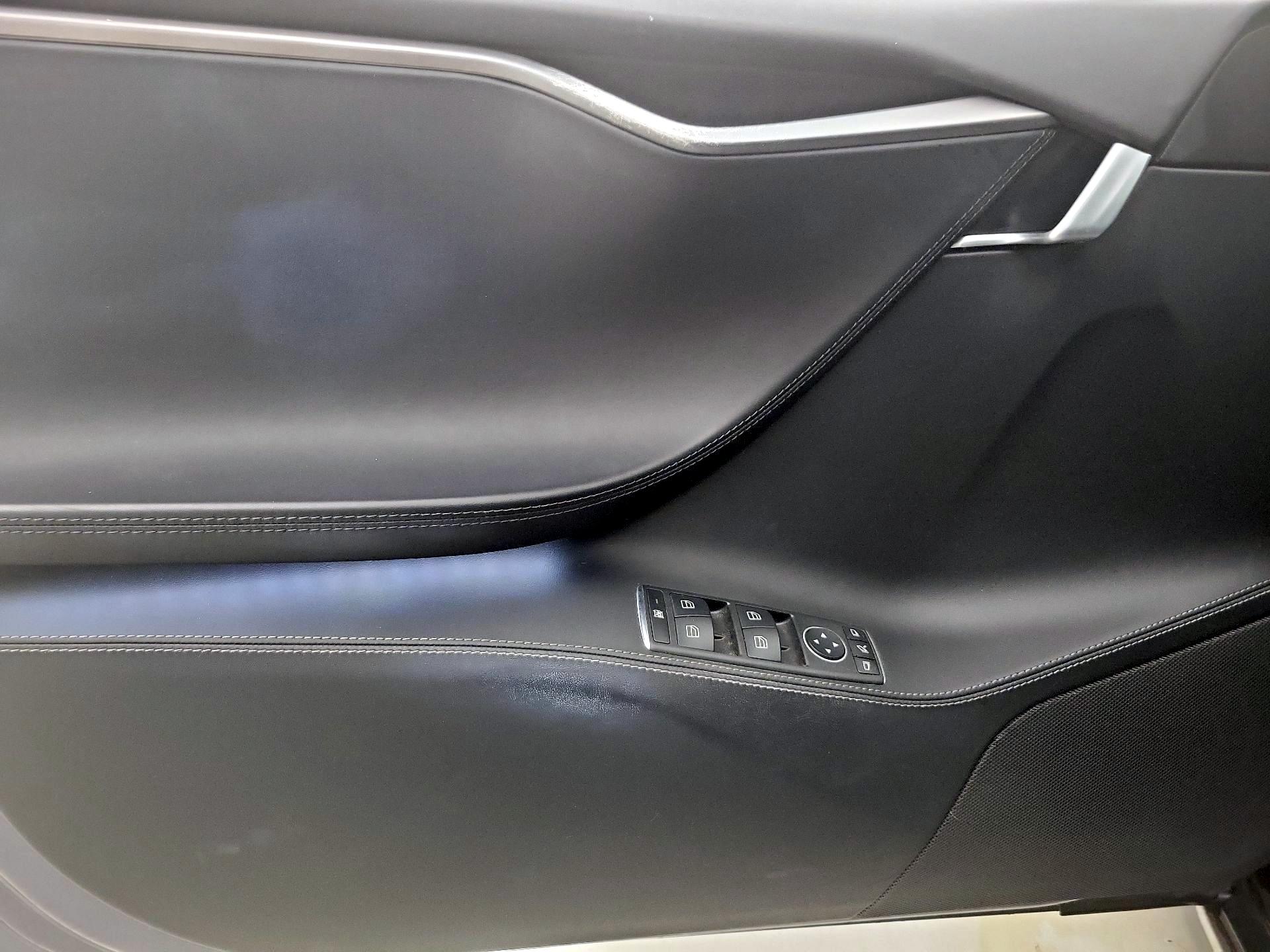 Thumbnail: 2019 Tesla Model S - 12