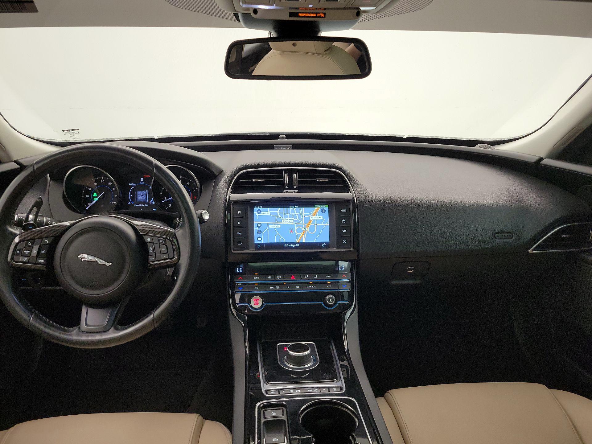 Thumbnail: 2017 Jaguar XE - 9