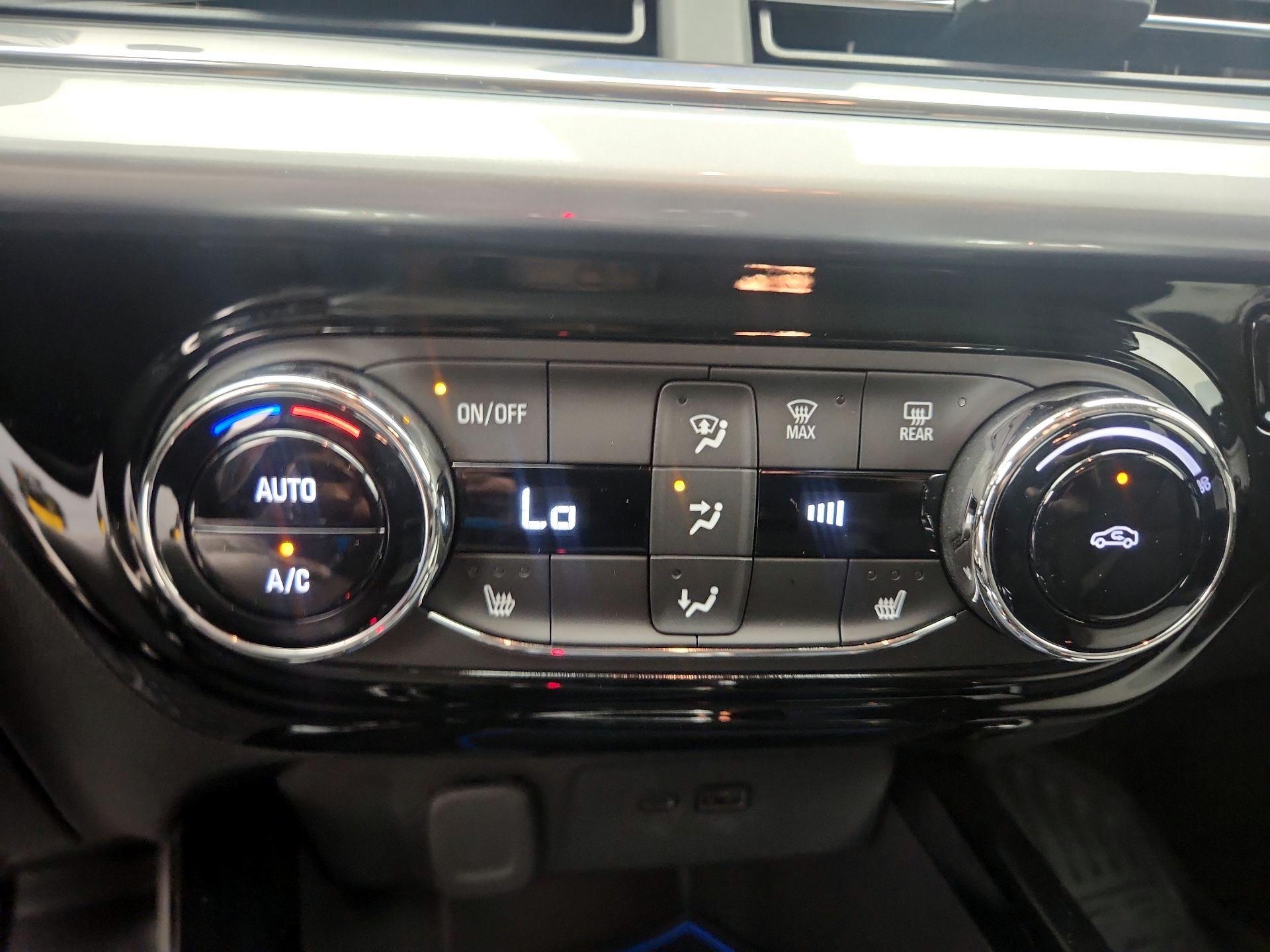 Thumbnail: 2025 Chevrolet Trax - 16