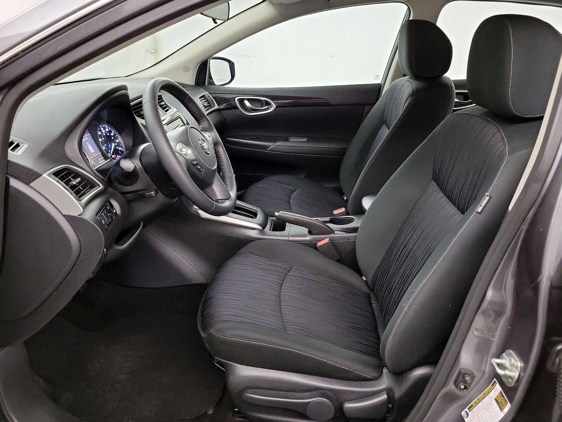 Thumbnail: 2019 Nissan Sentra - 11