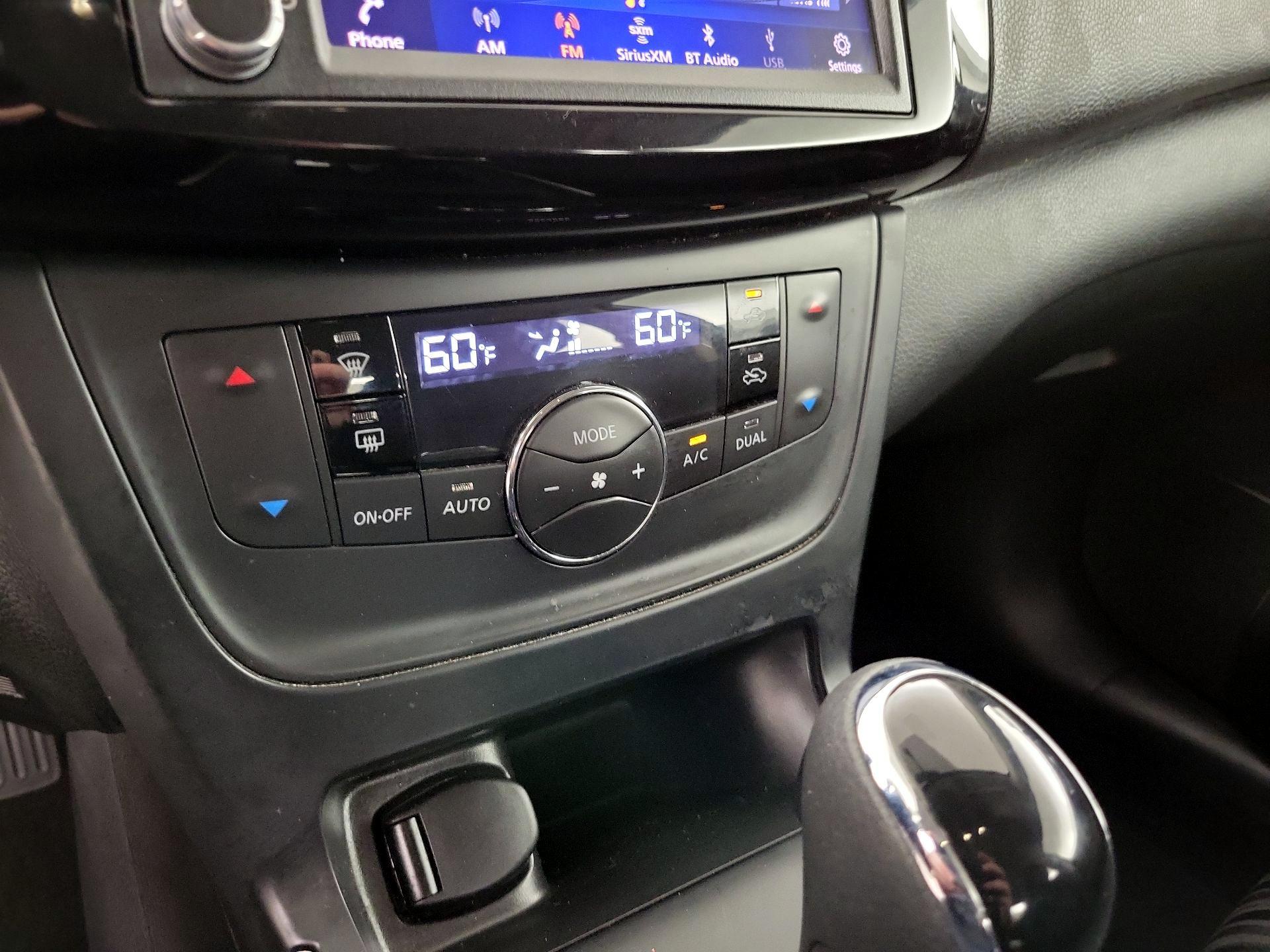 Thumbnail: 2019 Nissan Sentra - 16