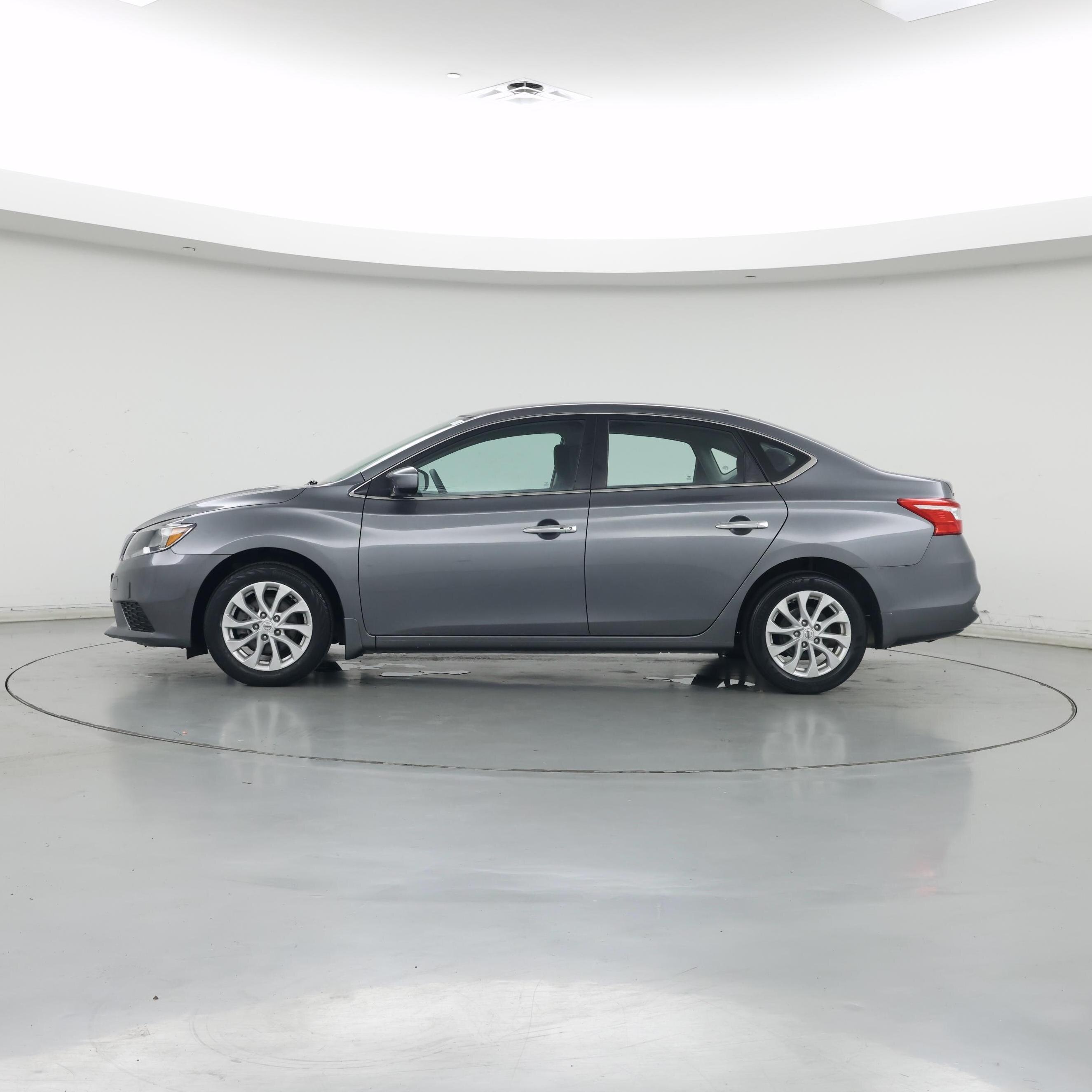 Thumbnail: 2019 Nissan Sentra - 3