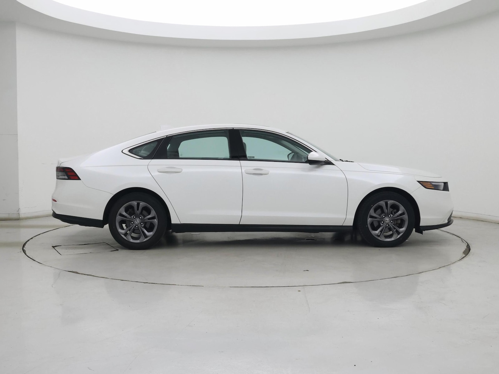 2023 Honda Accord EX - Photo 8