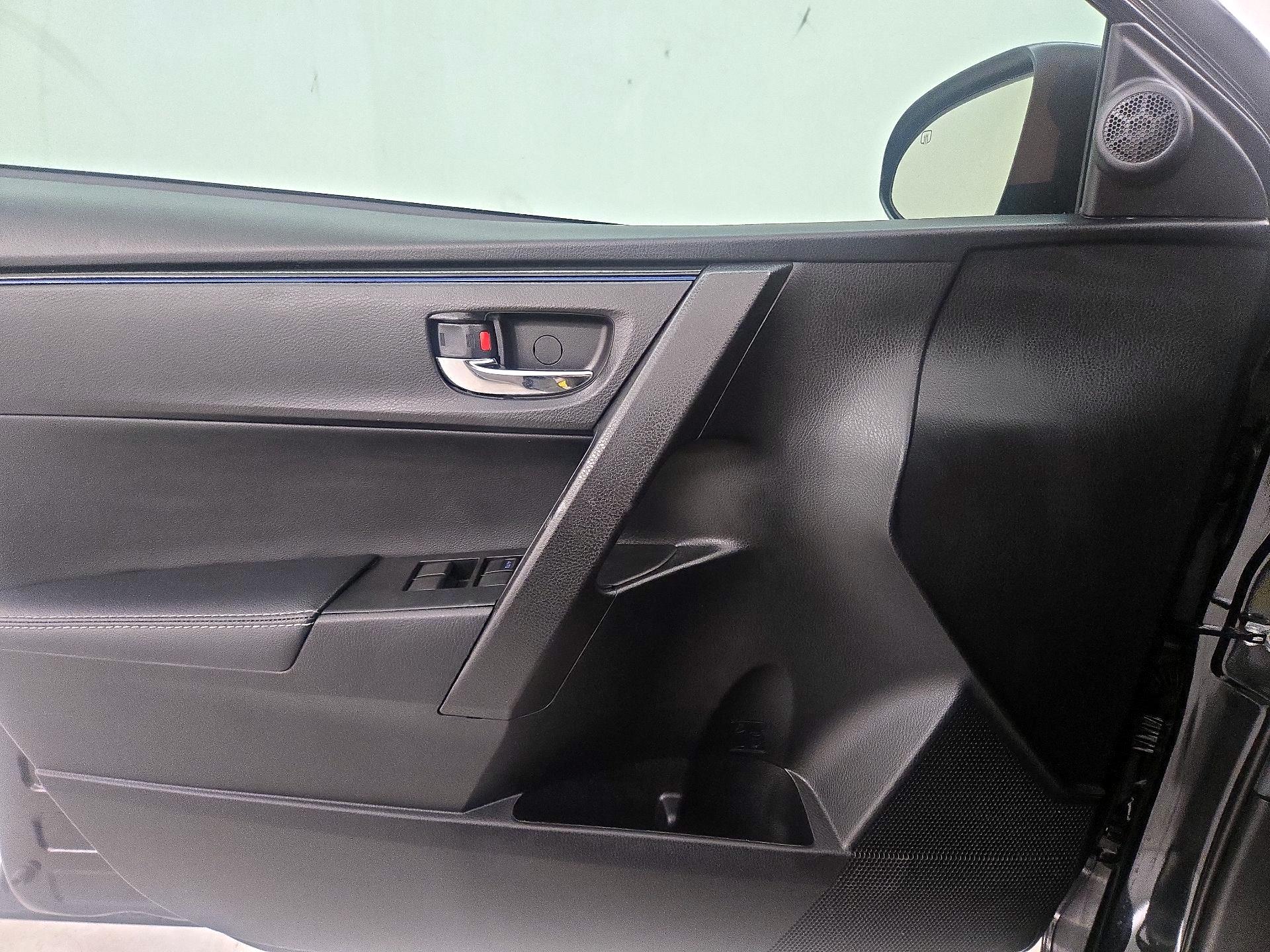 Thumbnail: 2019 Toyota Corolla - 12
