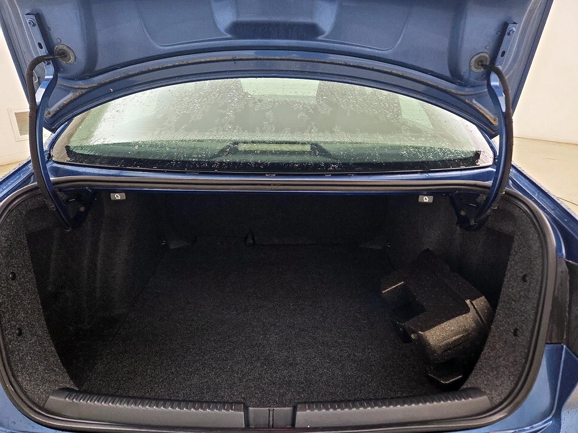 Thumbnail: 2015 Volkswagen Jetta - 17