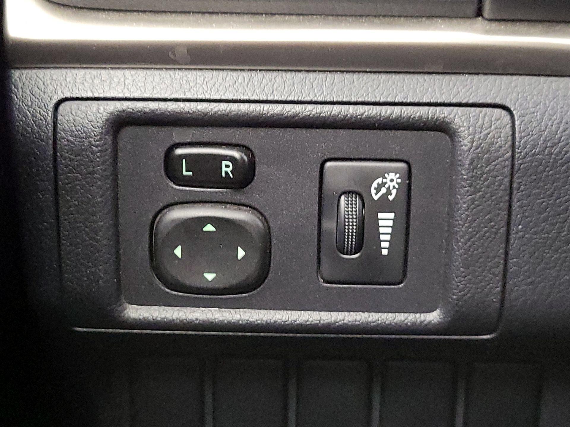 Thumbnail: 2015 Lexus CT - 13