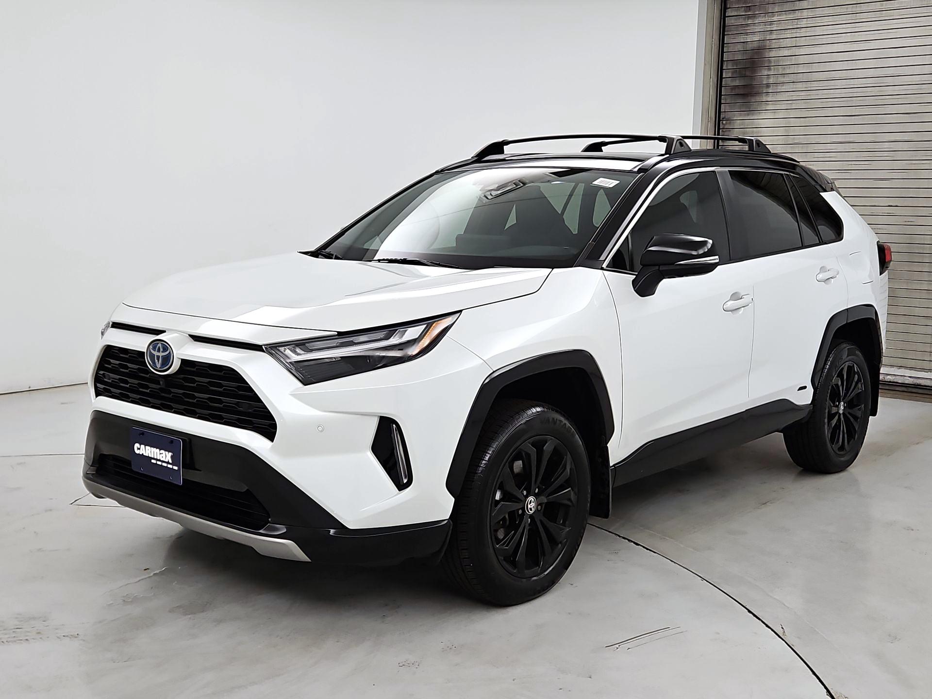 Thumbnail: 2024 Toyota RAV4 - 3
