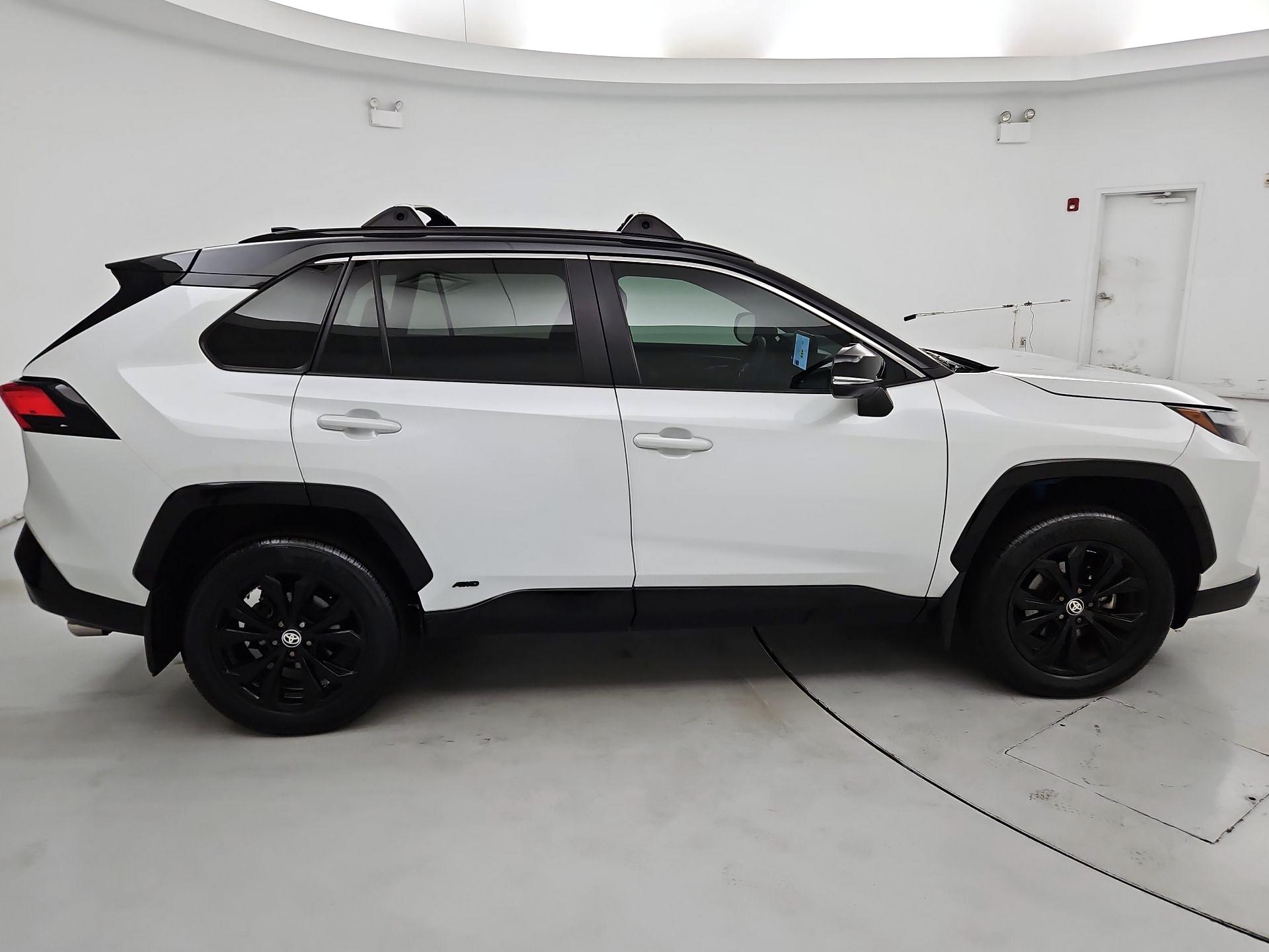 Thumbnail: 2024 Toyota RAV4 - 4