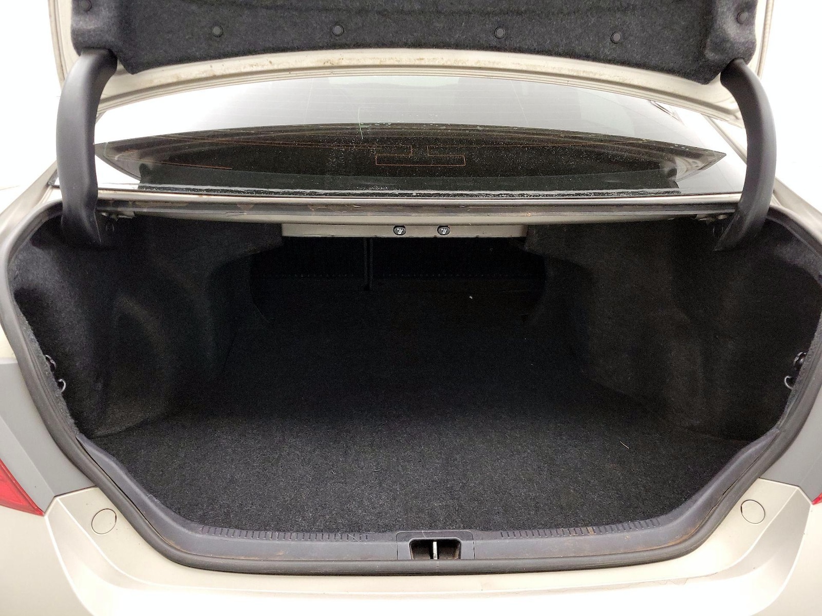2015 Toyota Camry SE - Photo 21