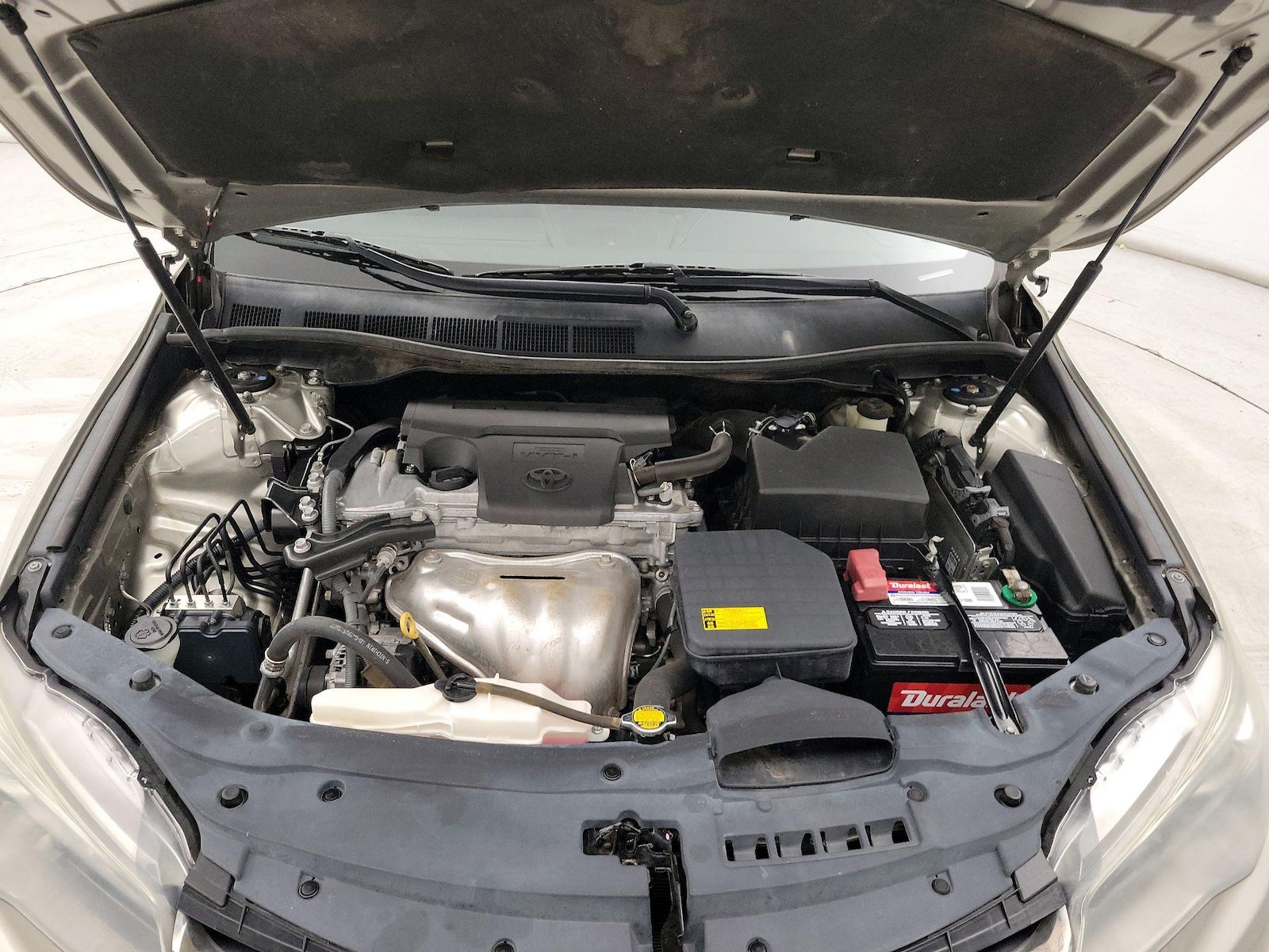 2015 Toyota Camry SE - Photo 22