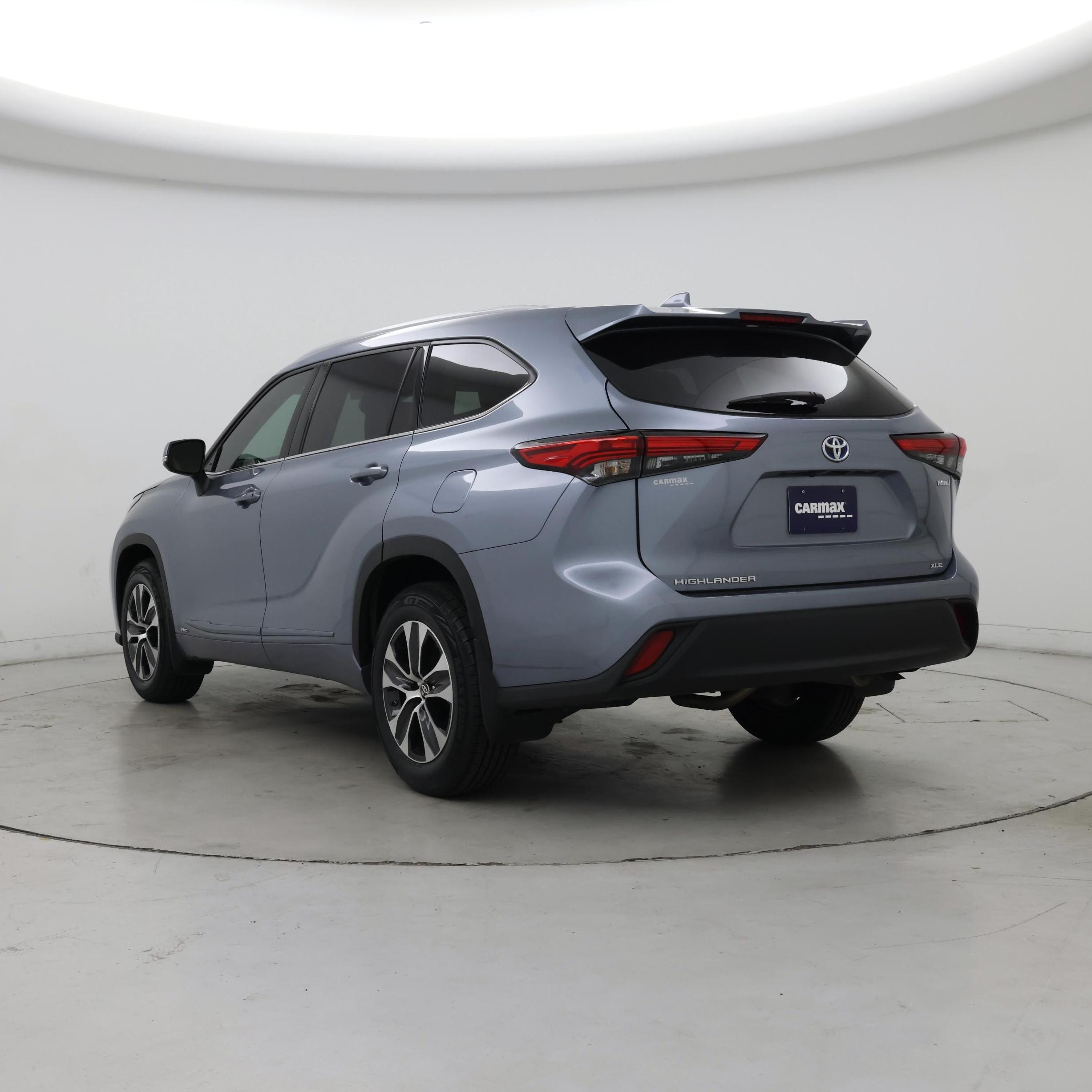 Thumbnail: 2022 Toyota Highlander - 2